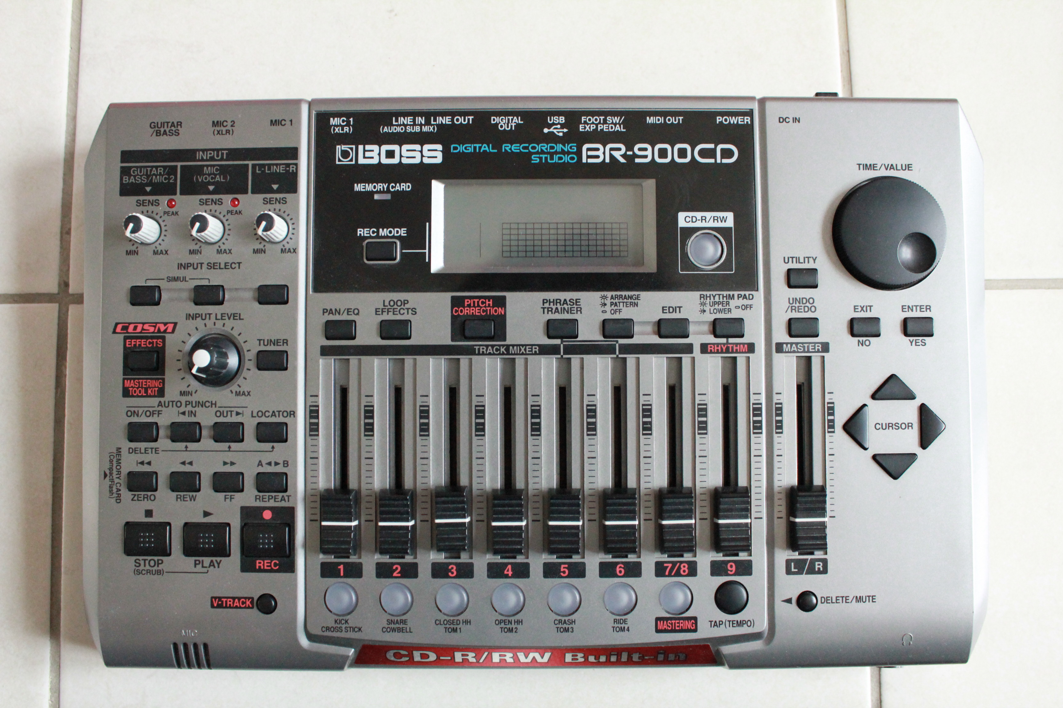 Boss BR-900CD Digital Recording Studio image (#424807) - Audiofanzine
