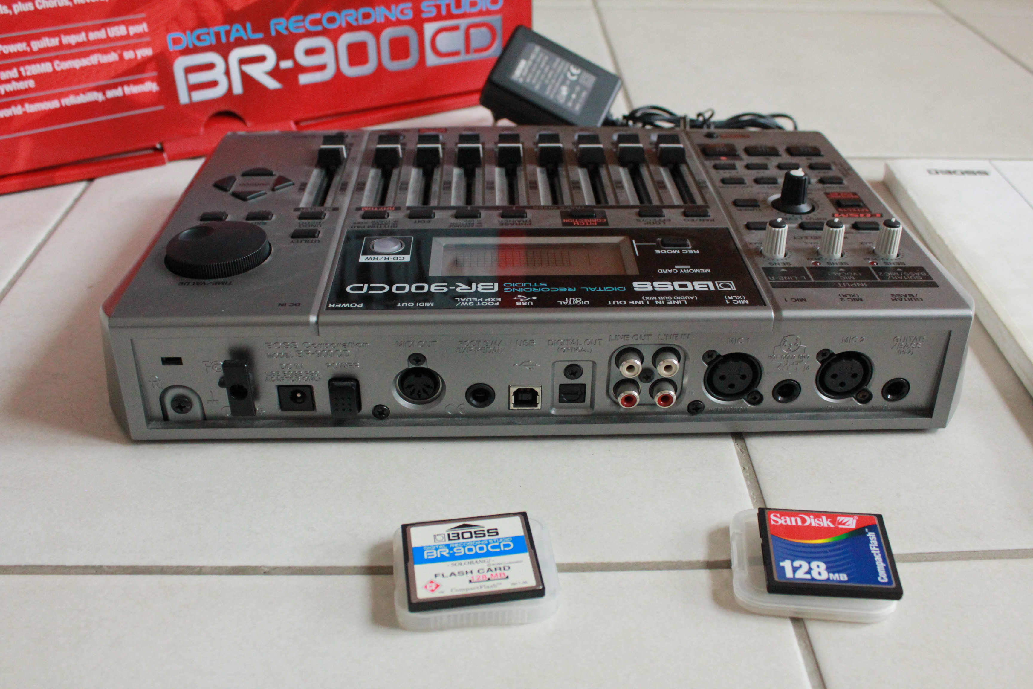 Boss BR900CD Digital Recording Studio image (424808) Audiofanzine