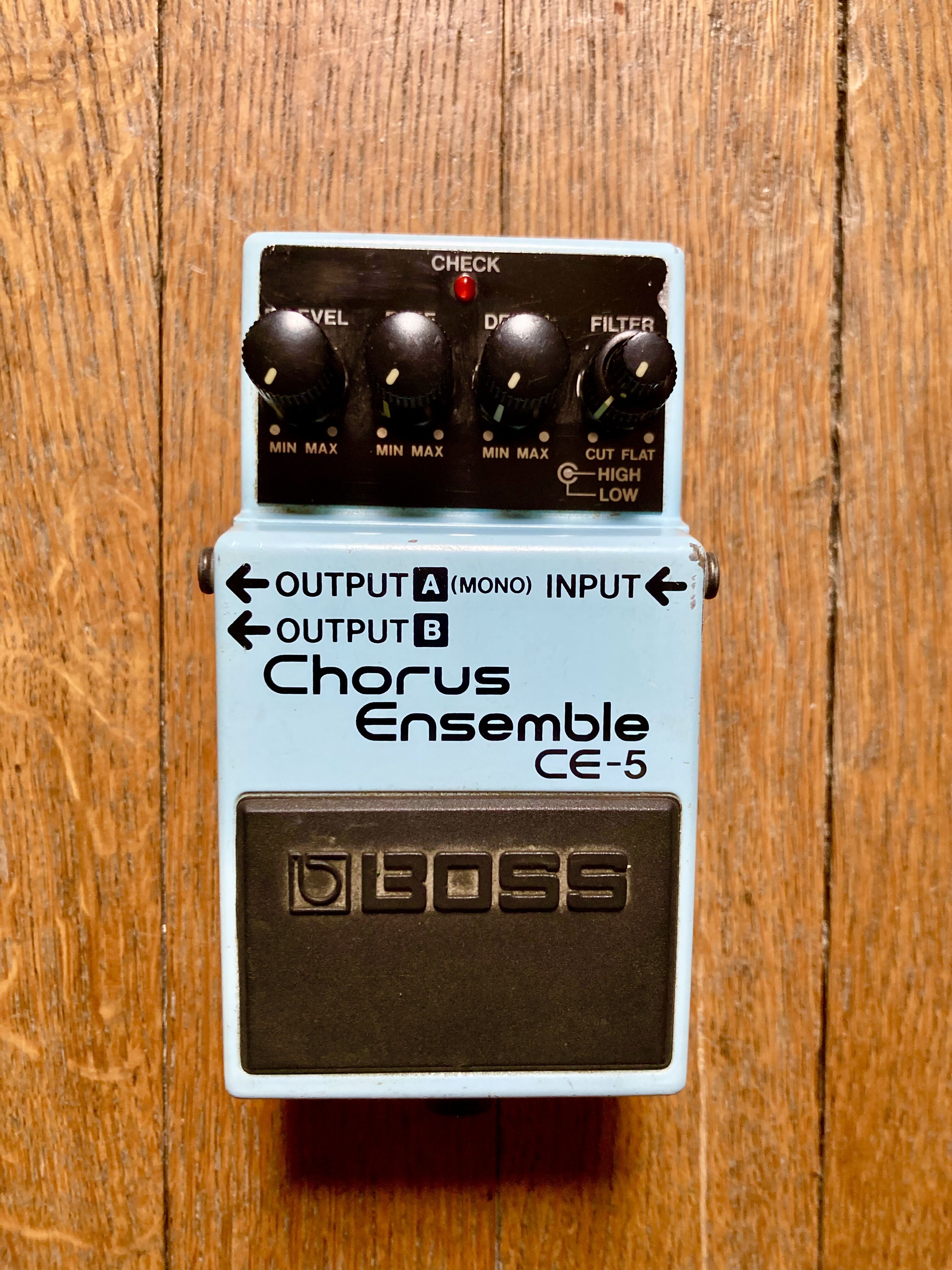 CE-5 Chorus Ensemble - Boss CE-5 Chorus Ensemble - Audiofanzine