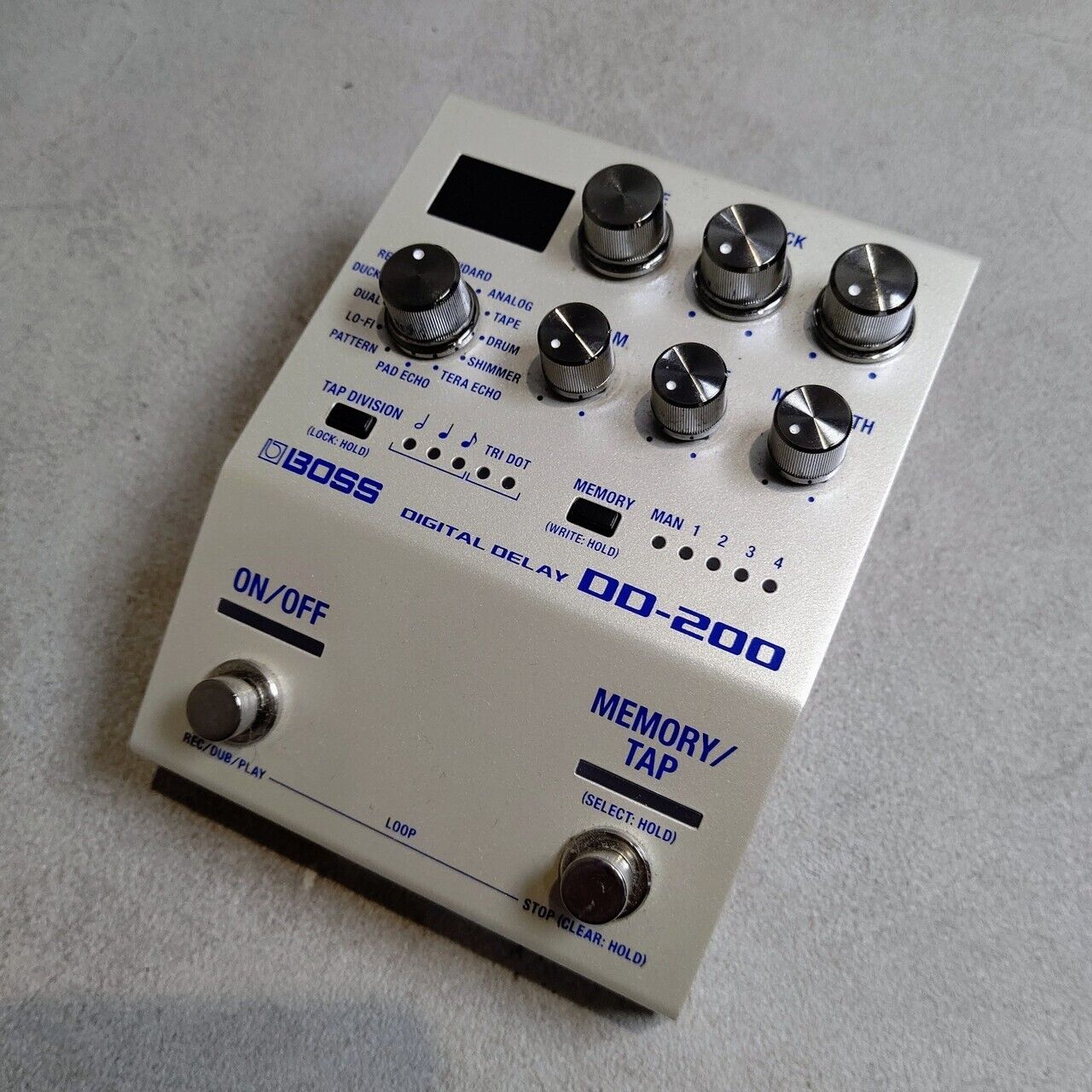 DD200 Digital Delay Boss DD200 Digital Delay Audiofanzine
