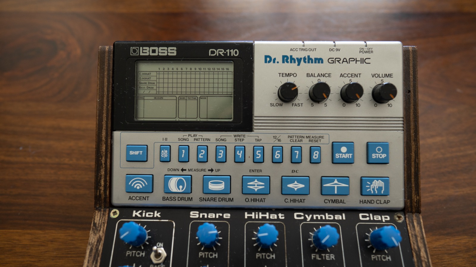 DR110 Dr. Rhythm Graphic Boss DR110 Dr. Rhythm Graphic Audiofanzine