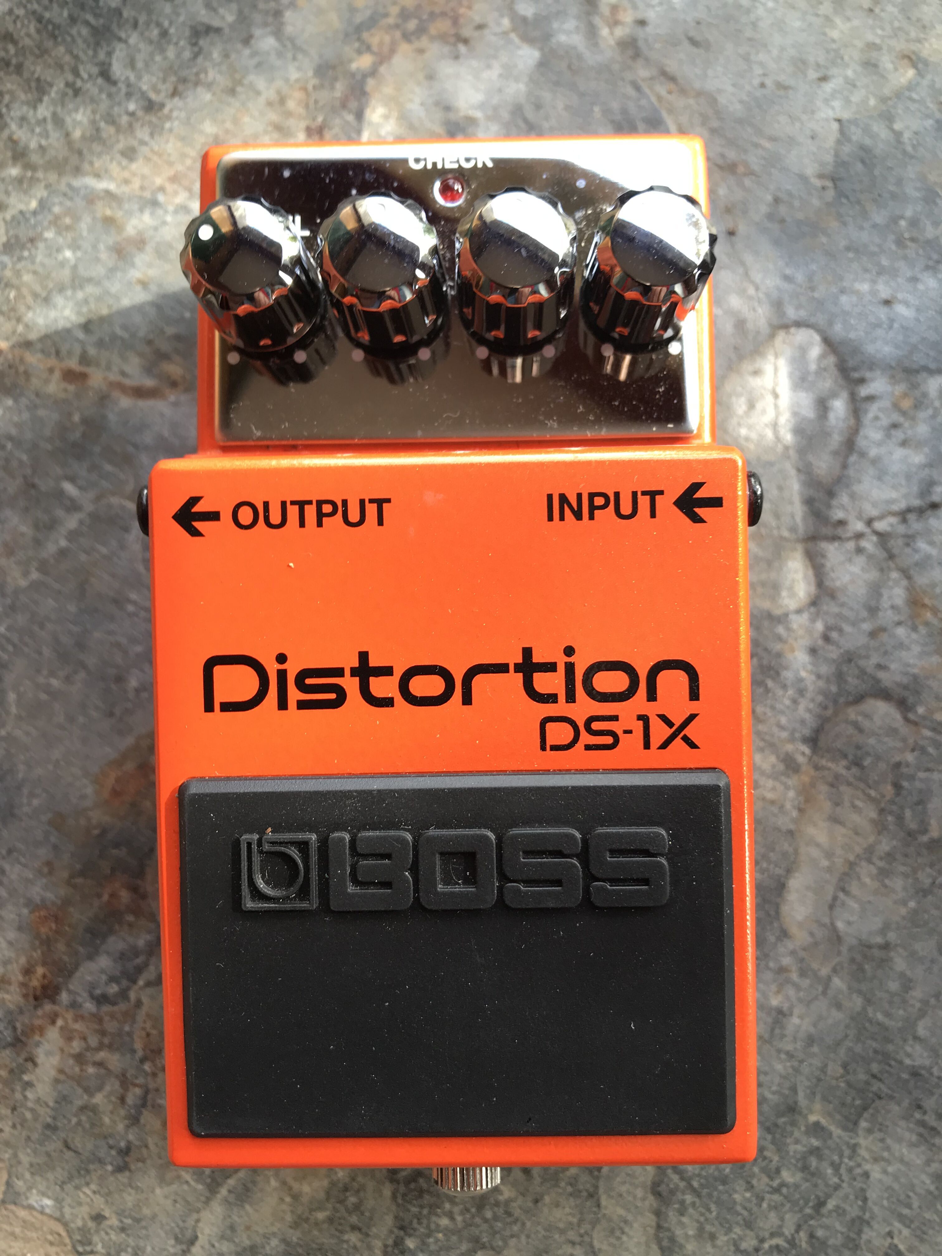 Boss DS-1X Distortion occasion (Midi-Pyrénées) - Audiofanzine
