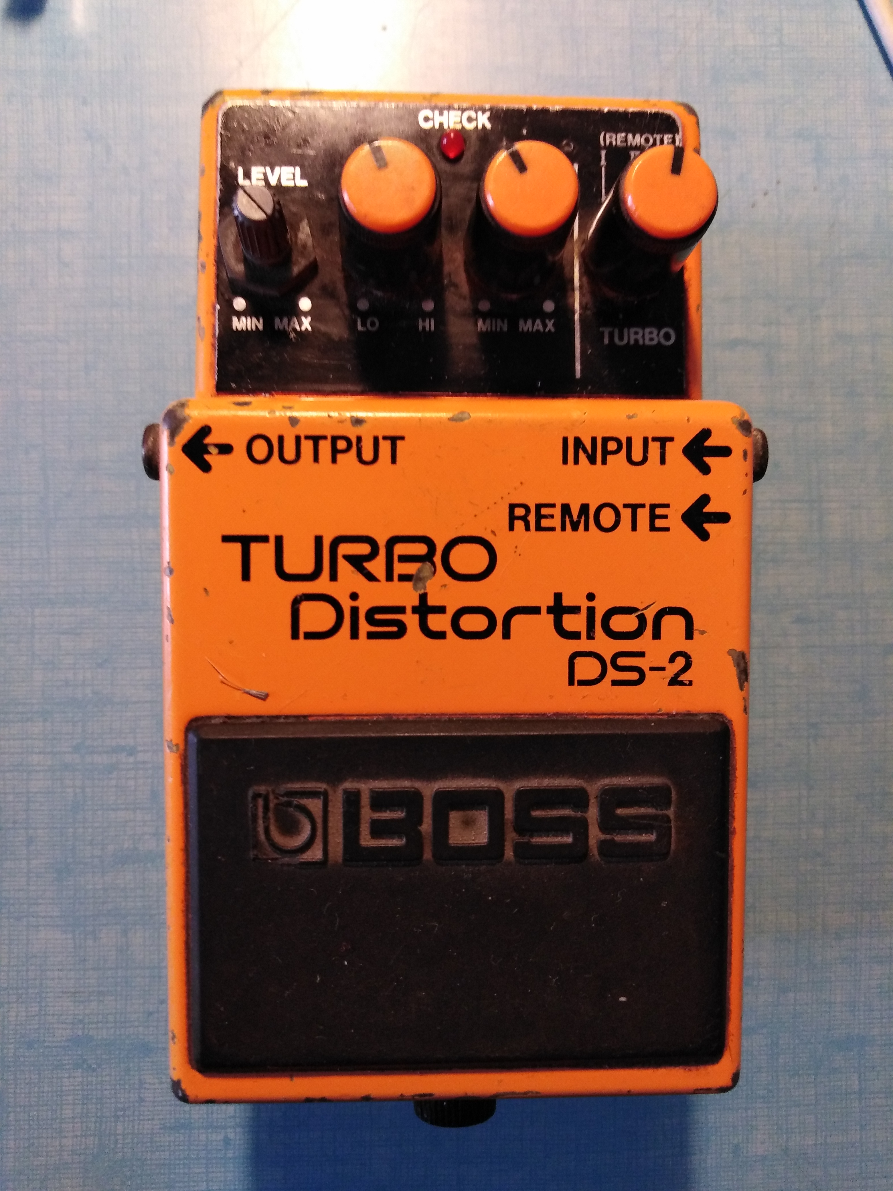 DS-2 TURBO Distortion (Japan) Boss - Audiofanzine