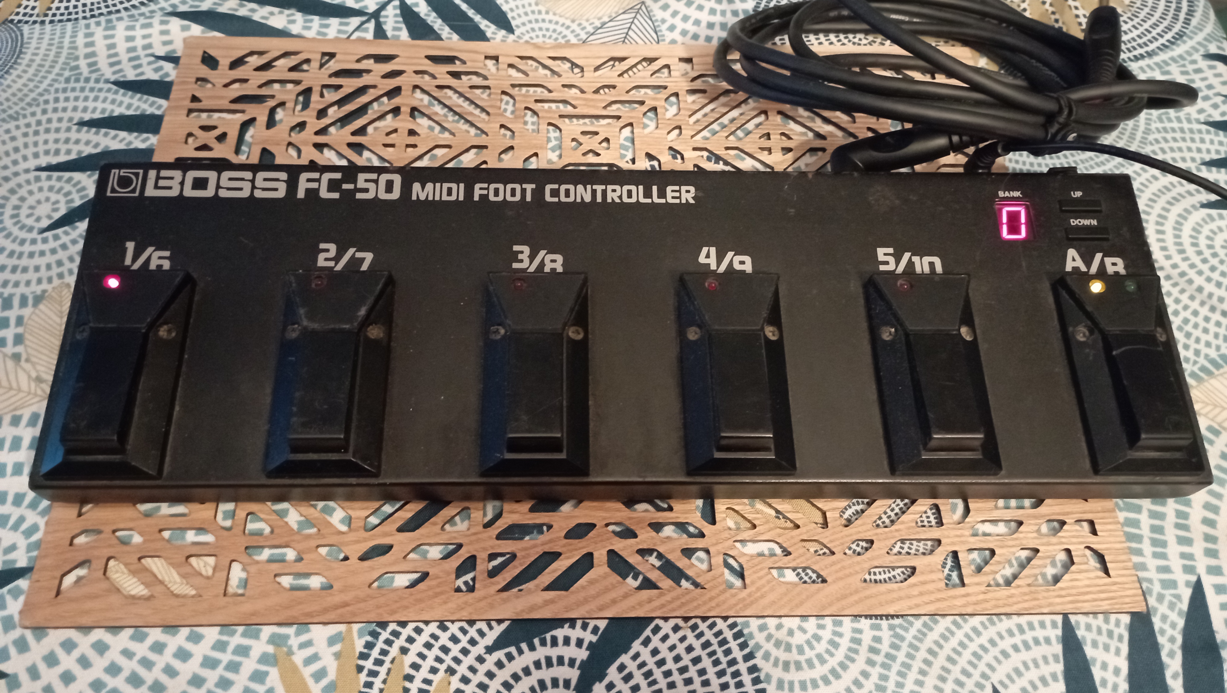 Amazon.co.jp: BOSS / FC-50 Midi Foot Controller [MIDIフット
