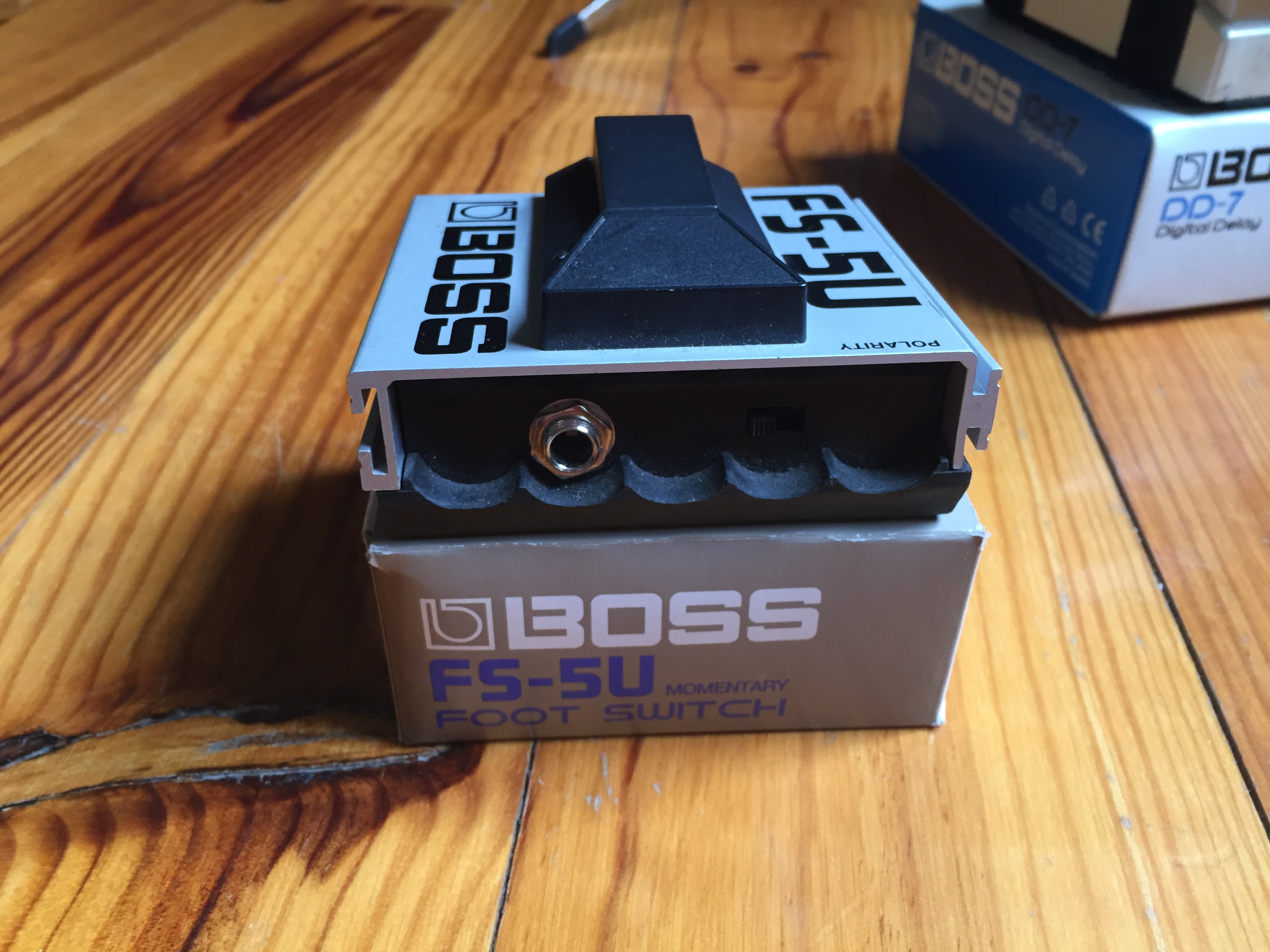 FS-5U FOOTSWITCH (UNLATCH) - Boss FS-5U Footswitch (Unlatch) - Audiofanzine