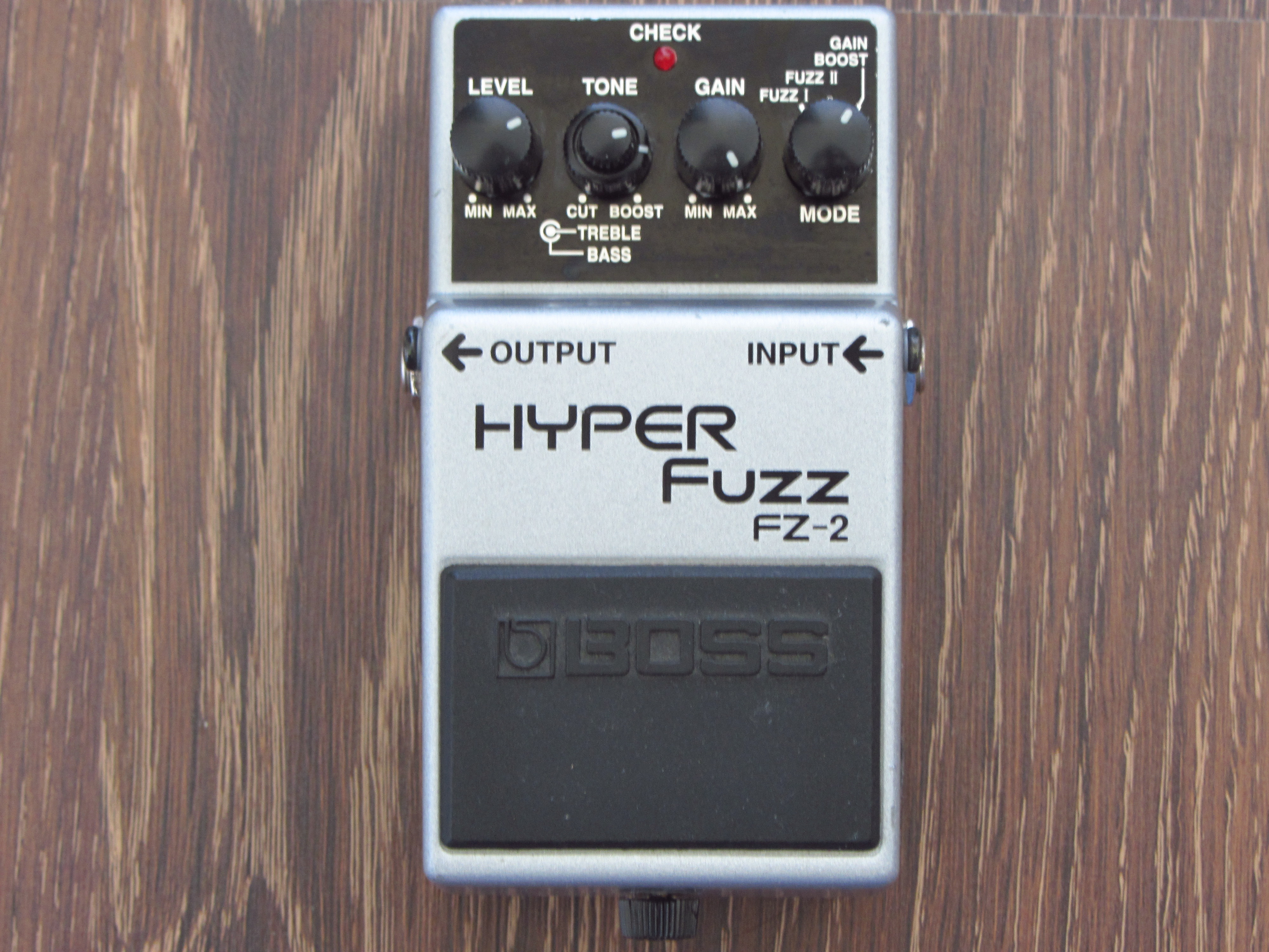 Boss FZ-2 Hyper Fuzz vs. FZ-5 Fuzz | The Gear Page