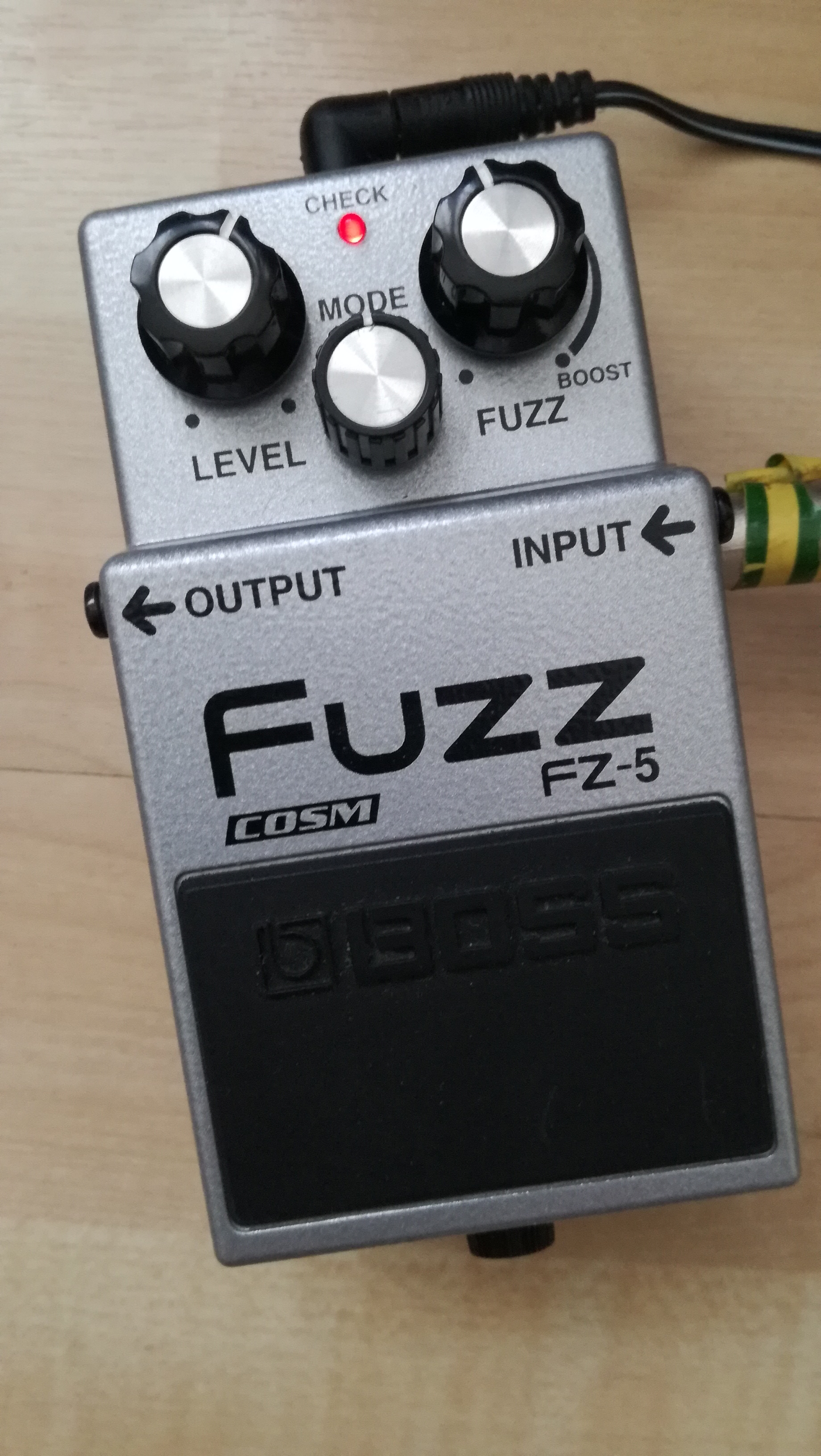 FZ-5 Fuzz - Boss FZ-5 Fuzz - Audiofanzine