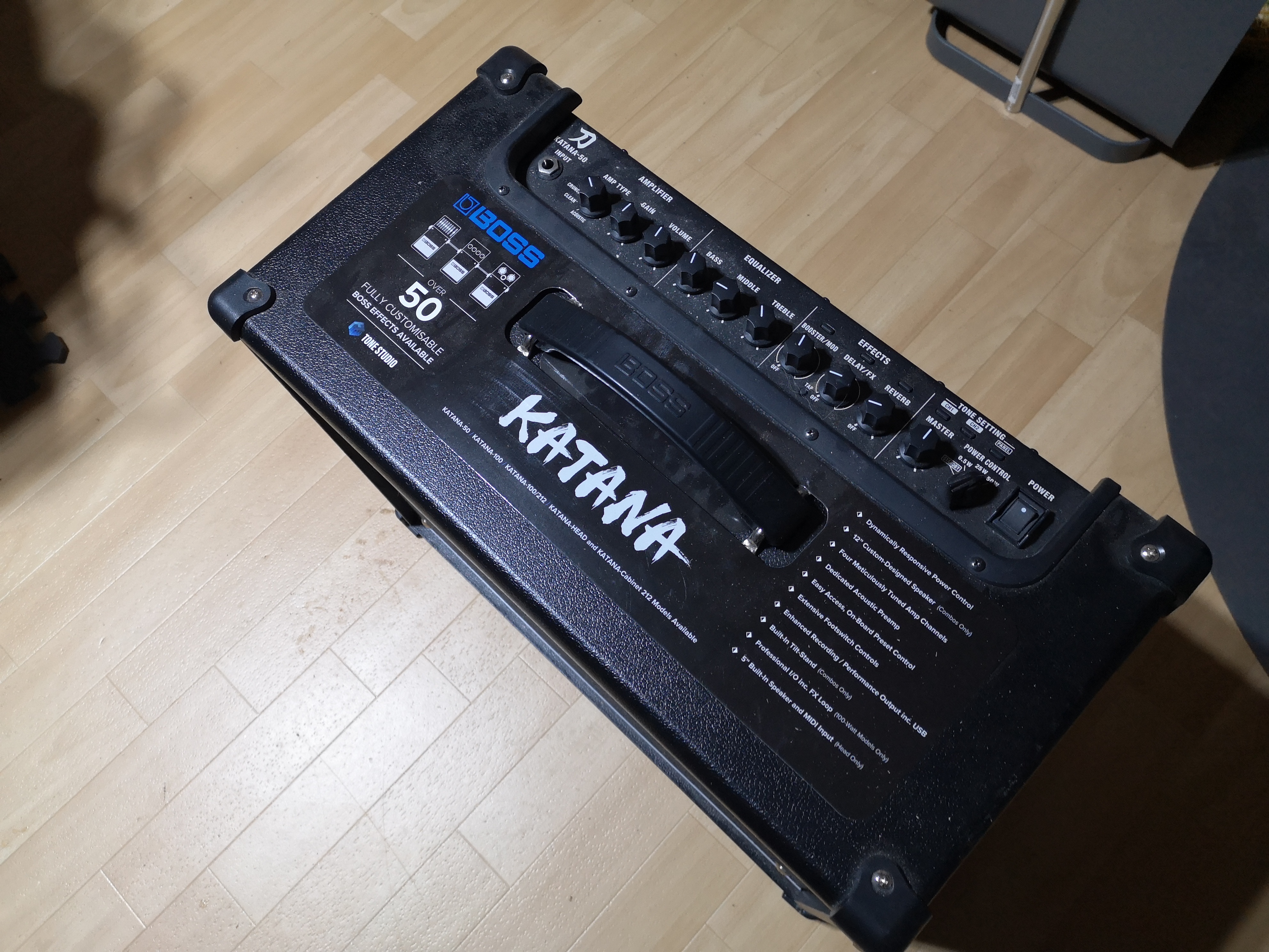 Katana-50 - Boss Katana-50 - Audiofanzine