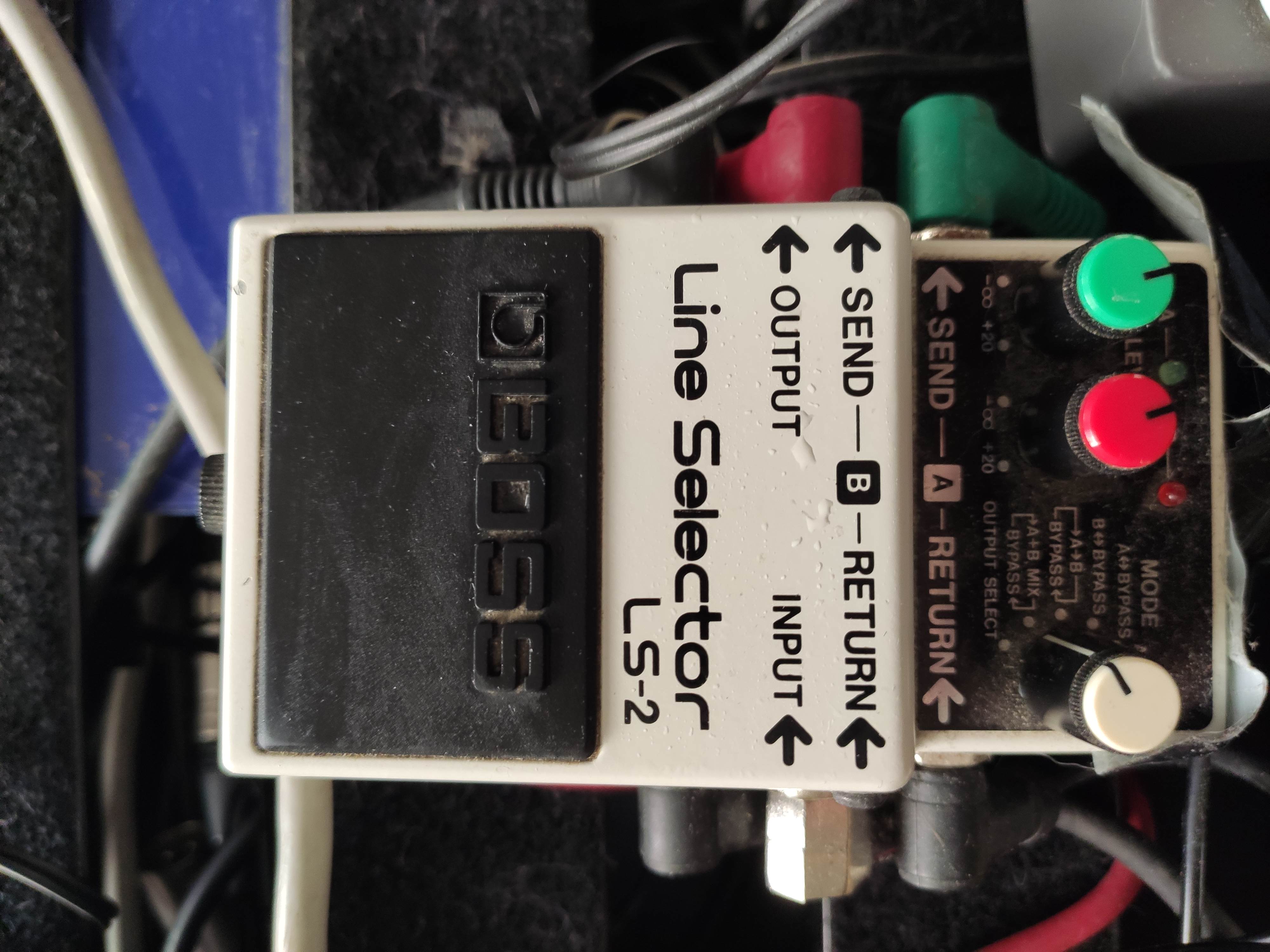 LS-2 Line Selector - Boss LS-2 Line Selector - Audiofanzine