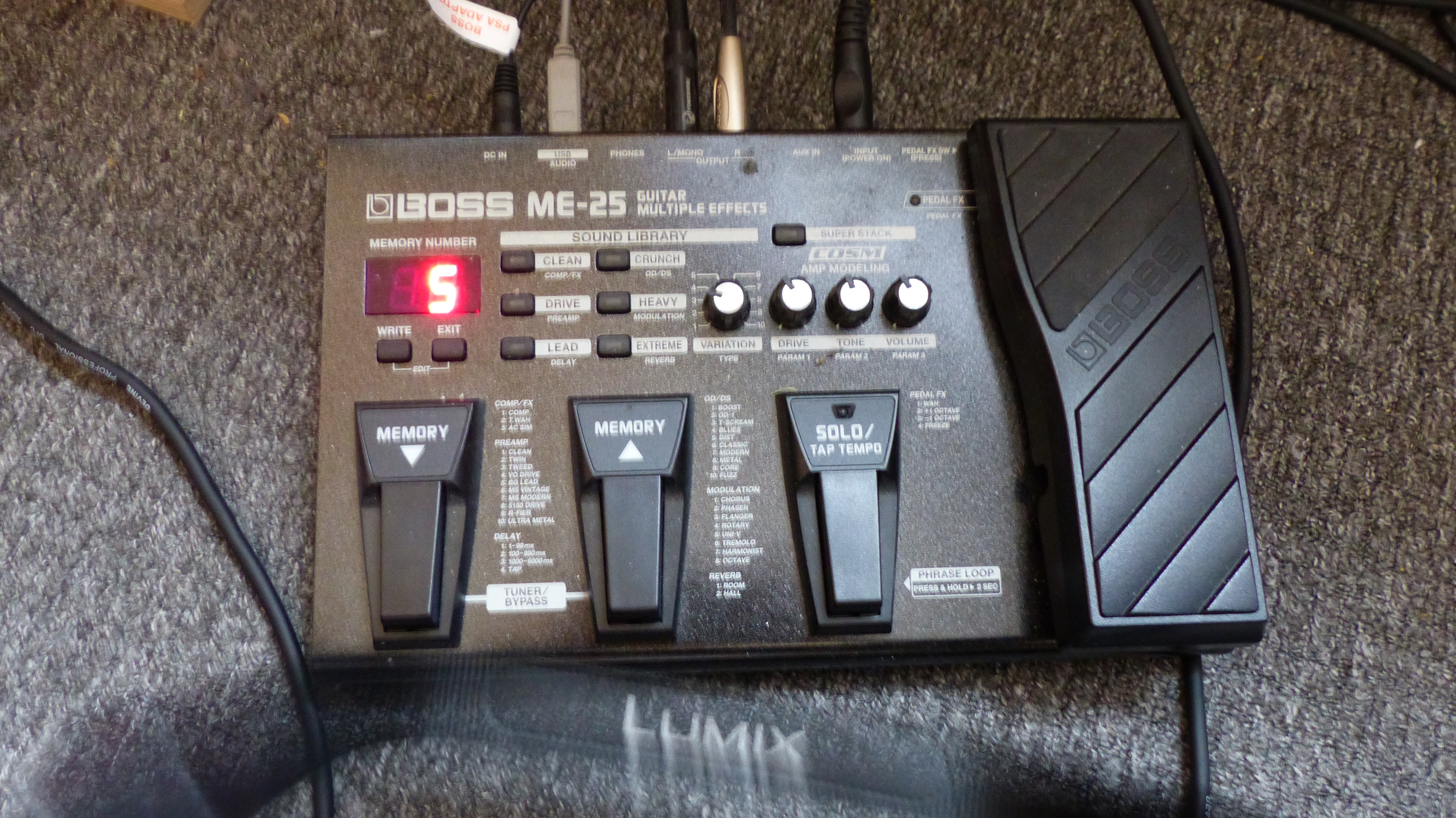 Photo Boss ME25 Boss ME25 (66750) (1019775) Audiofanzine