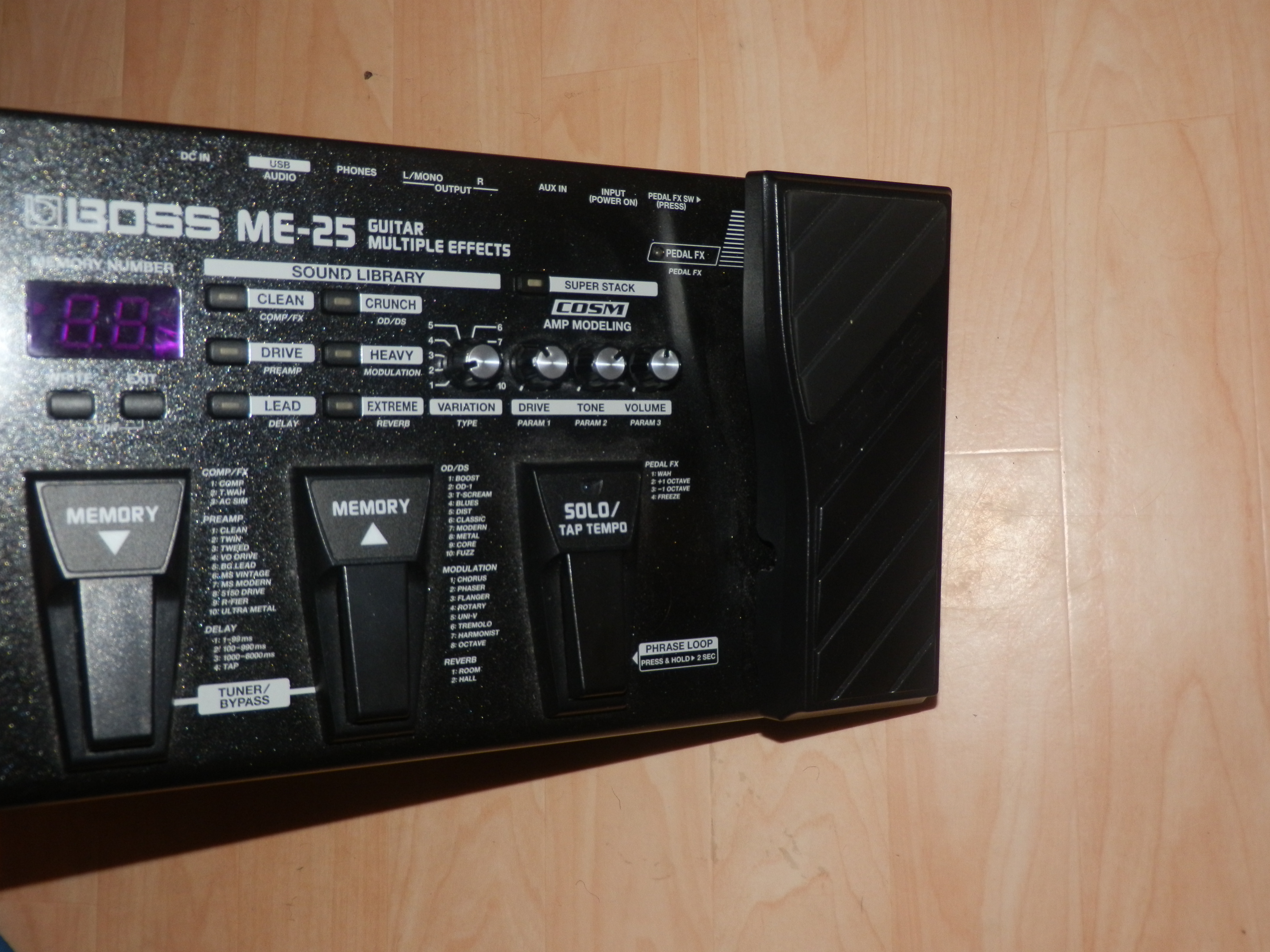 Photo Boss ME25 Boss ME25 (98744) (1144718) Audiofanzine