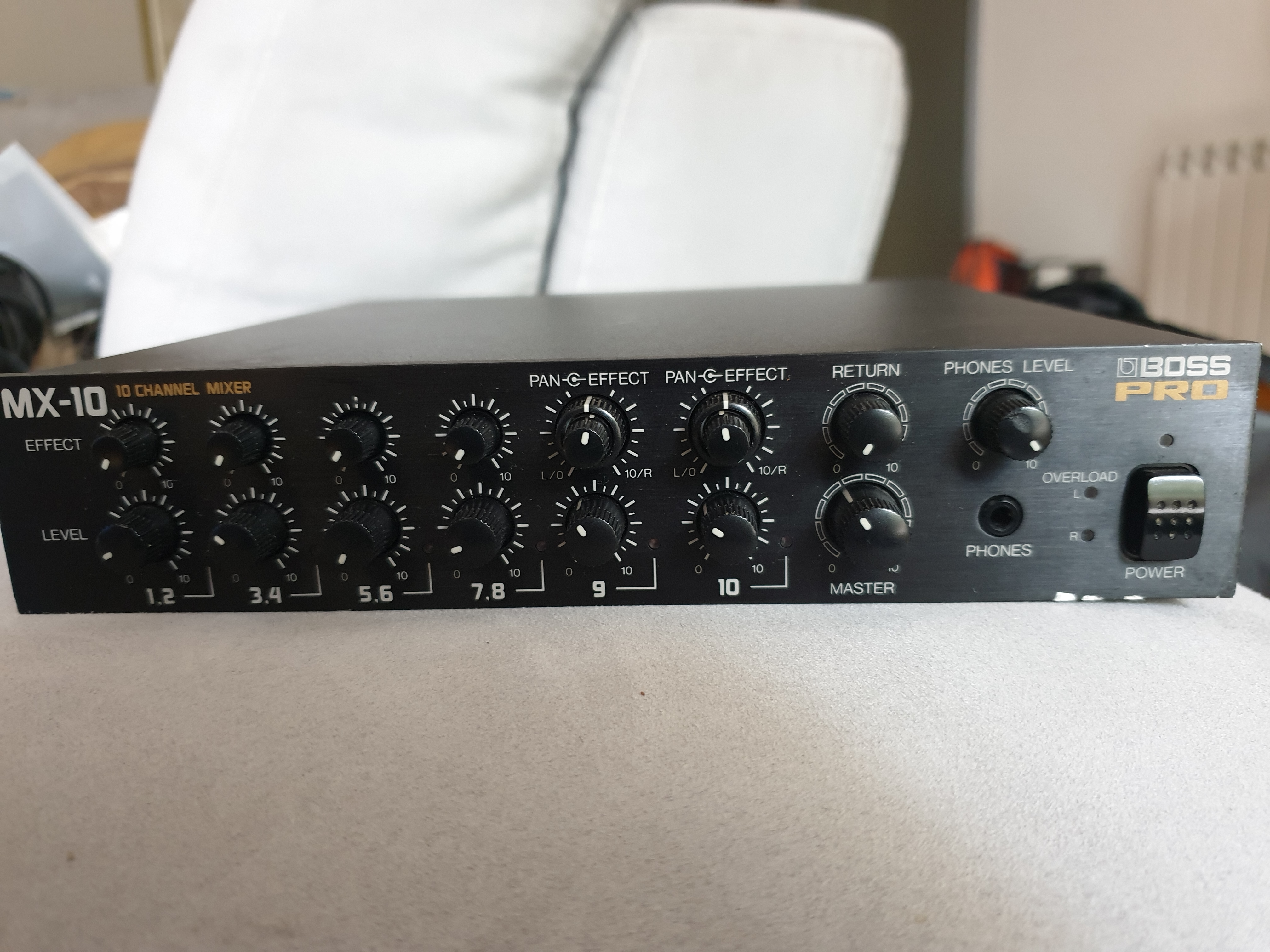 MX-10 10 Channel Mixer - Boss MX-10 10 Channel Mixer - Audiofanzine