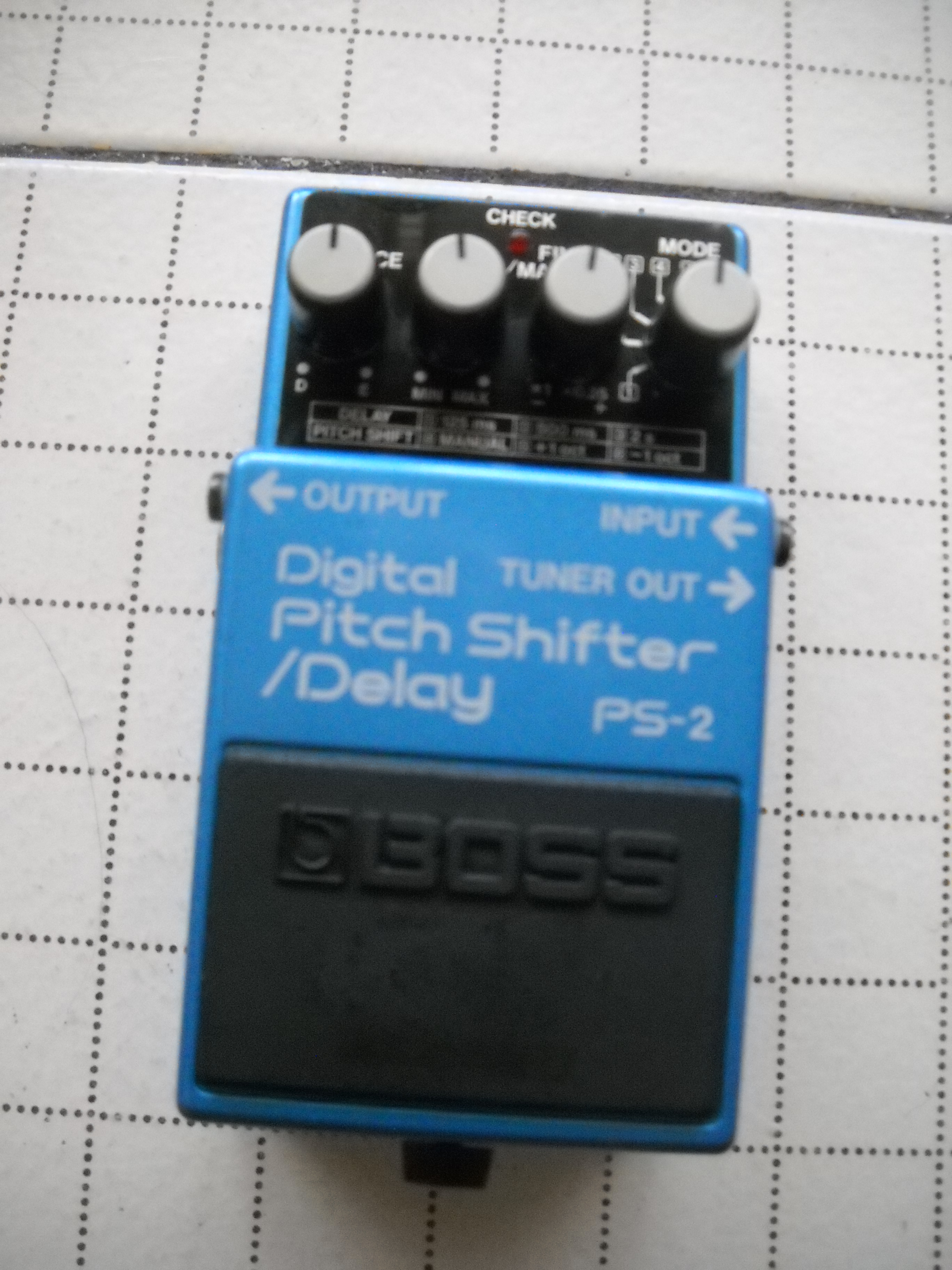 PS2 Digital Pitch Shifter/Delay Boss Audiofanzine