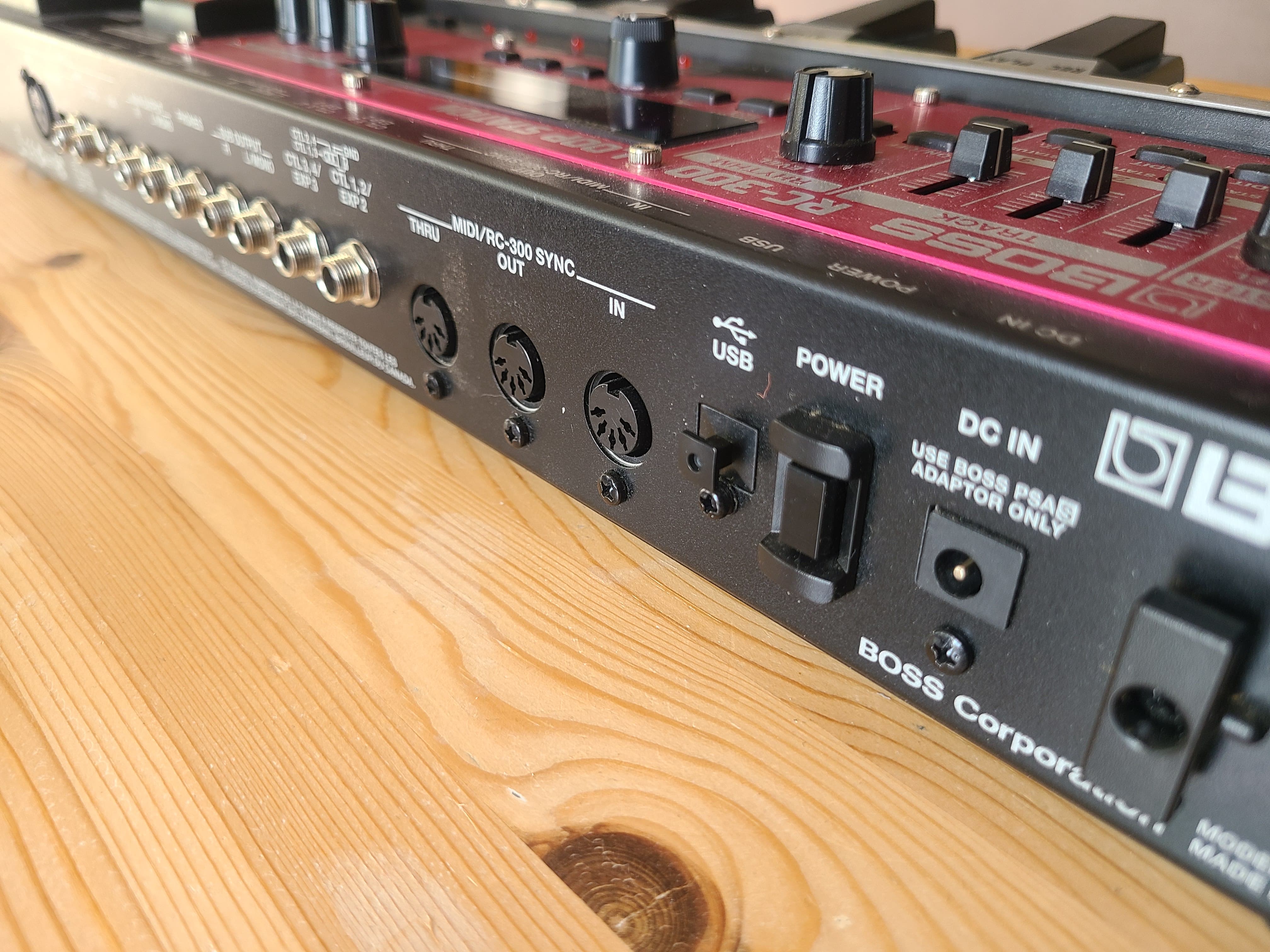 RC-300 Loop Station - Boss RC-300 Loop Station - Audiofanzine