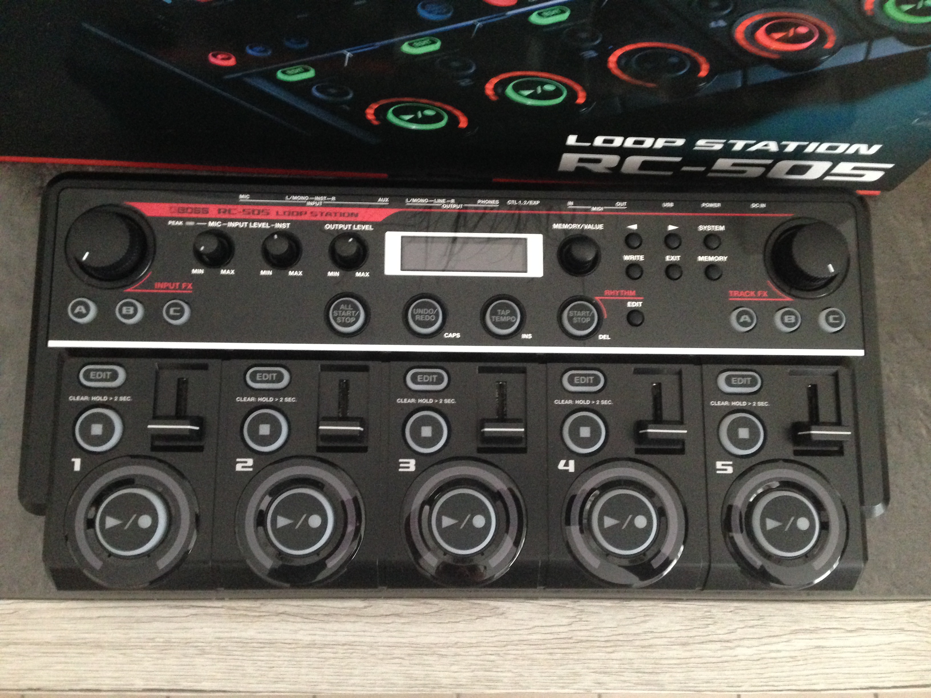 Photo Boss RC-505 Loop Station : BOSS RC 505 (#1659938) - Audiofanzine