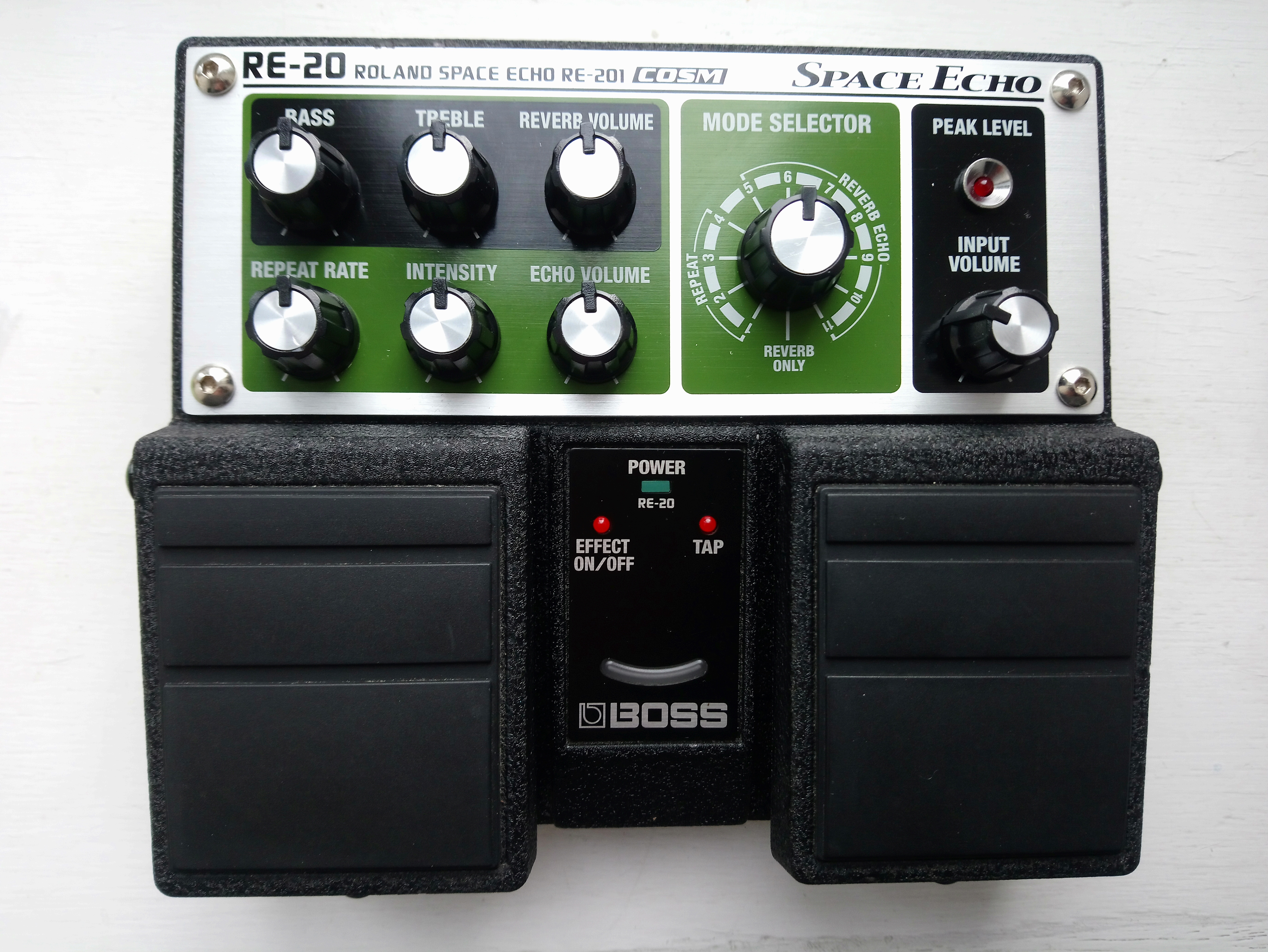 RE-20 Space Echo - Boss RE-20 Space Echo - Audiofanzine