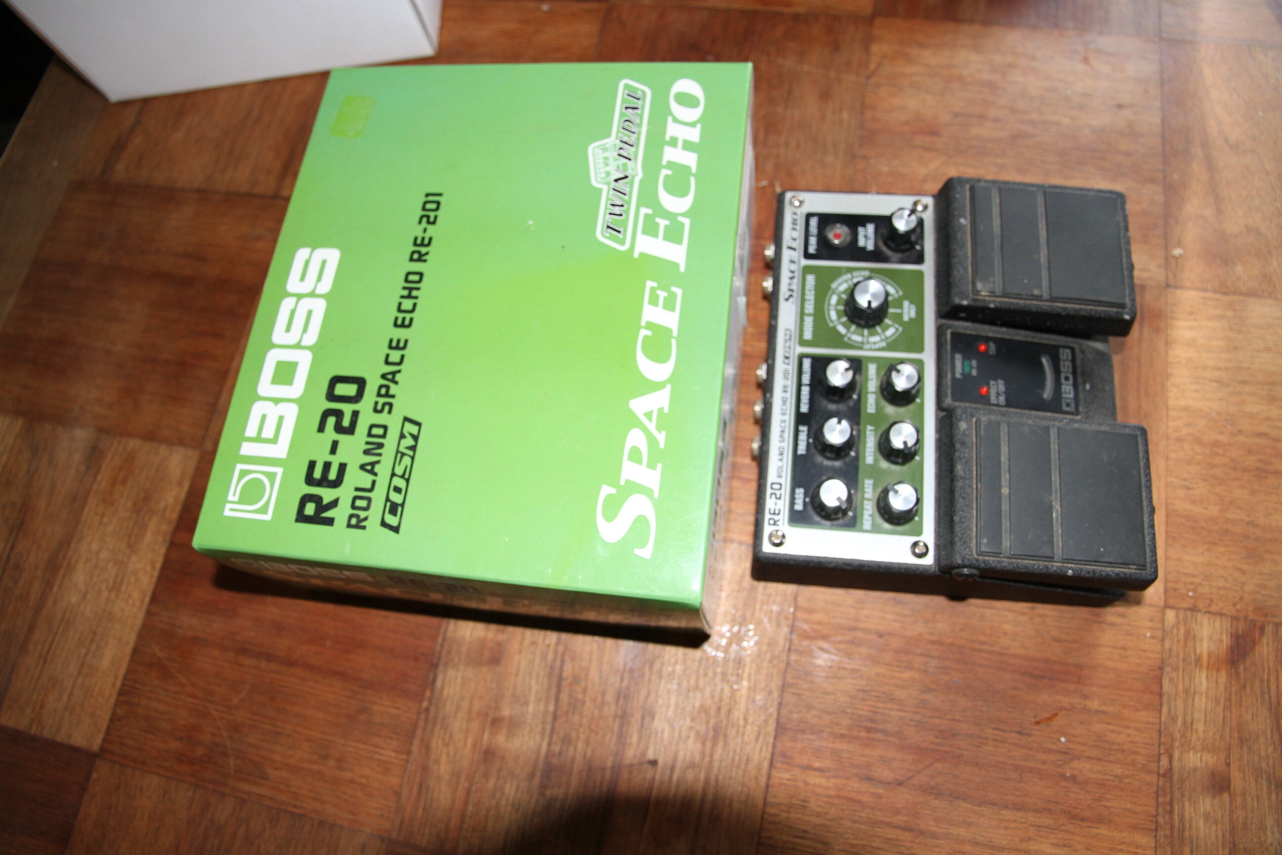 RE20 Space Echo Boss RE20 Space Echo Audiofanzine