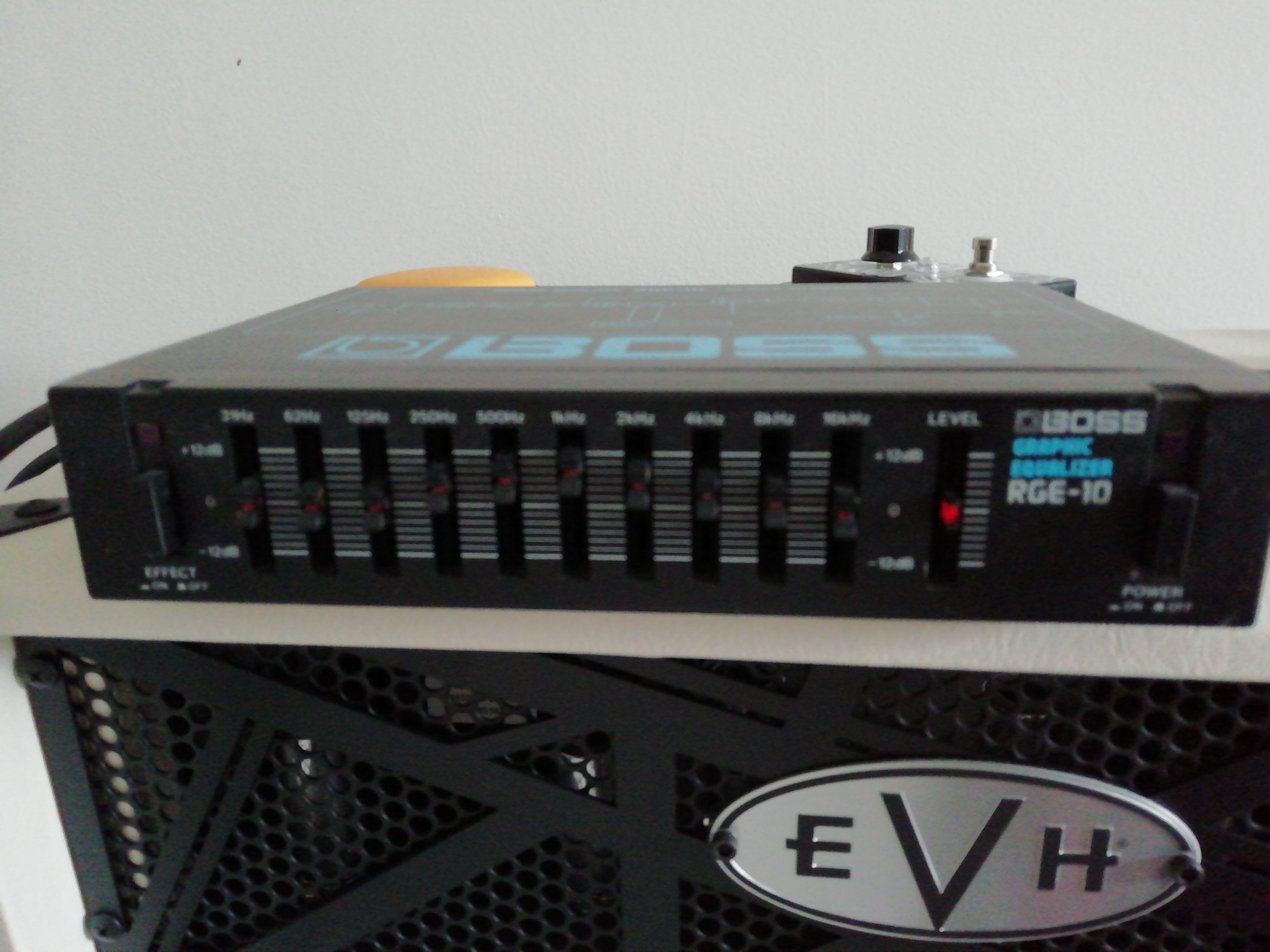 RGE10 Graphic Equalizer Boss RGE10 Graphic Equalizer Audiofanzine