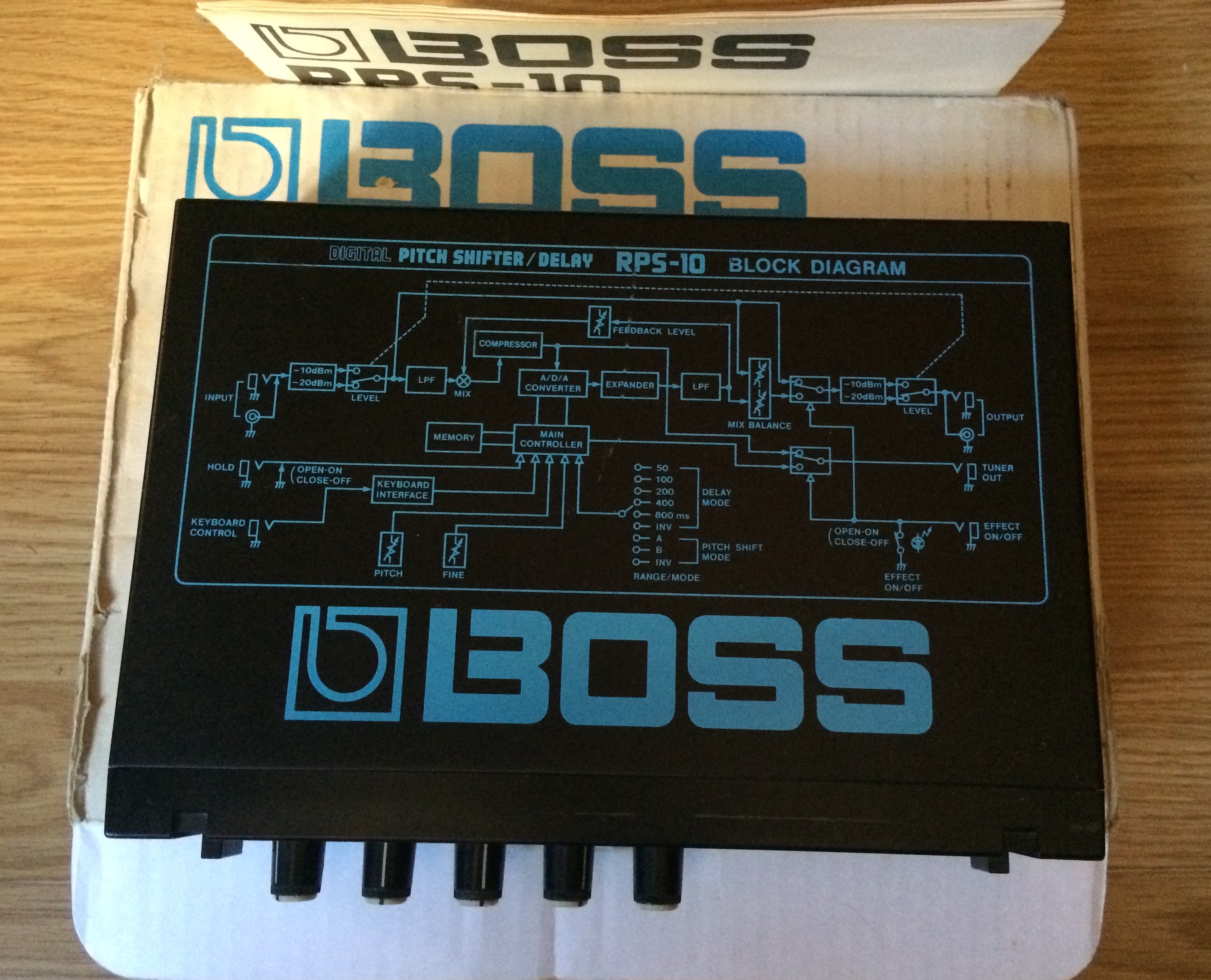 Boss RPS-10 Digital Pitch Shifter/Delay - Audiofanzine