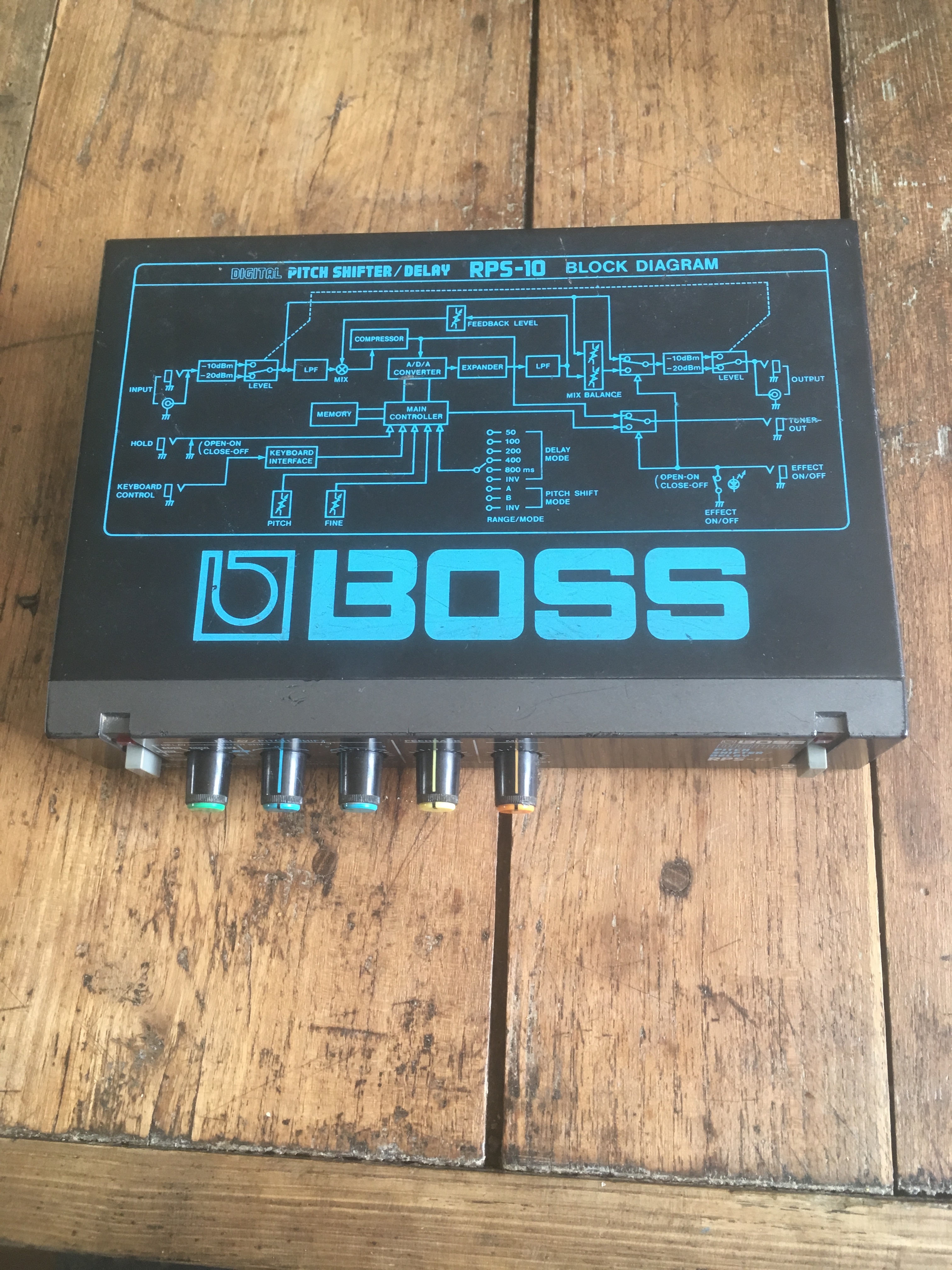RPS10 Digital Pitch Shifter/Delay Boss Audiofanzine