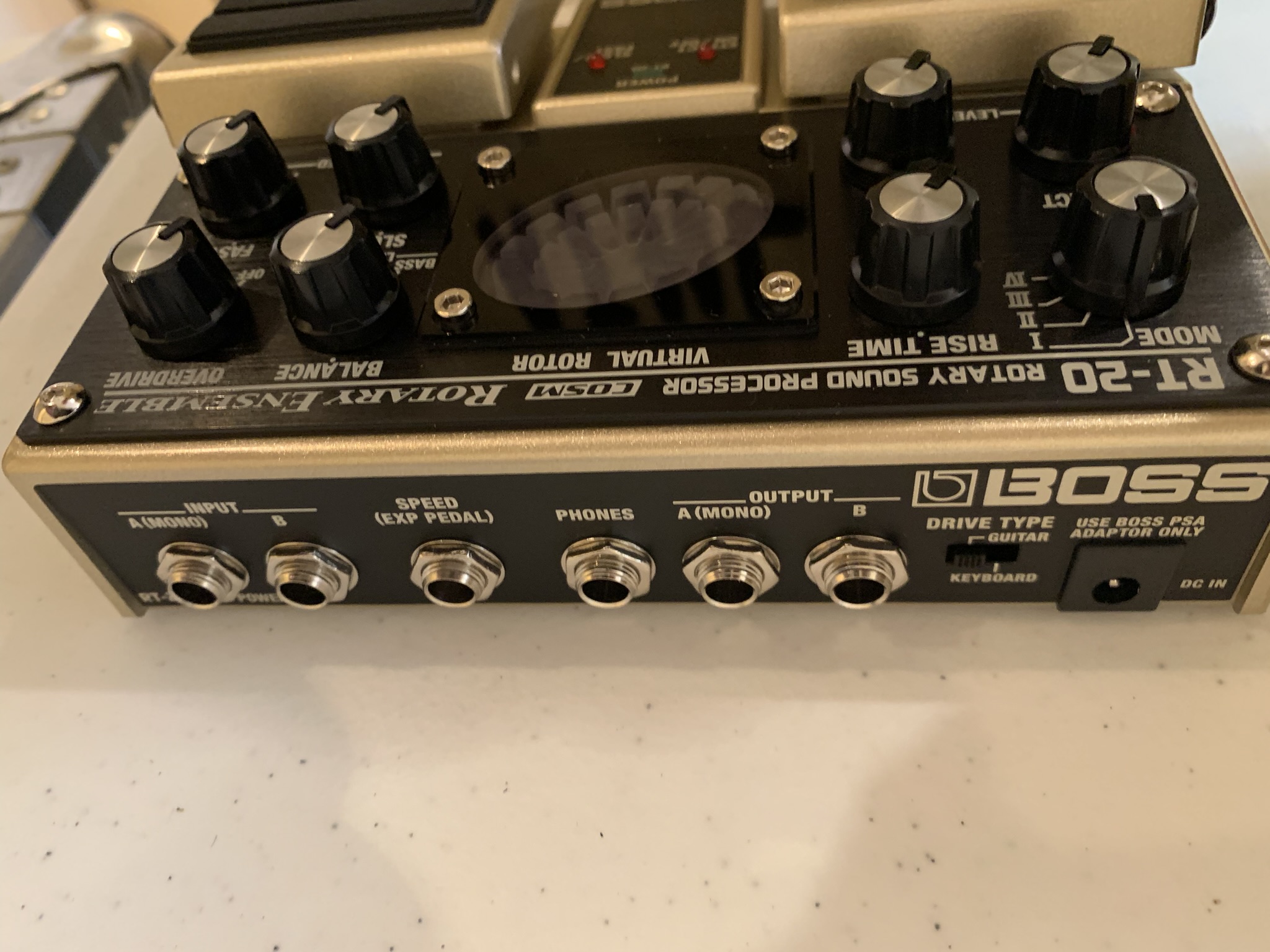 RT20 Rotary Ensemble Boss RT20 Rotary Ensemble Audiofanzine