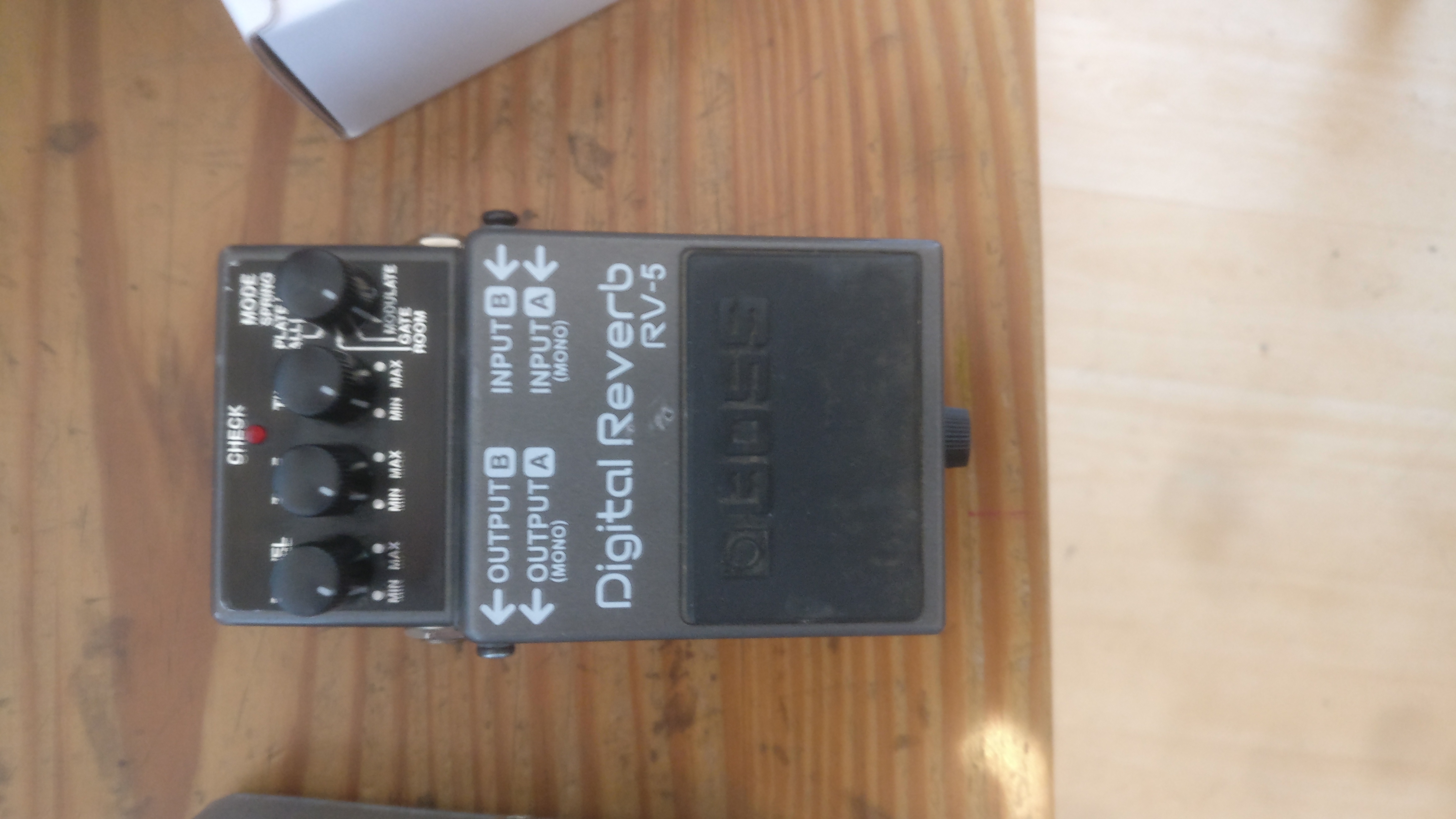 RV5 Digital Reverb Boss RV5 Digital Reverb Audiofanzine