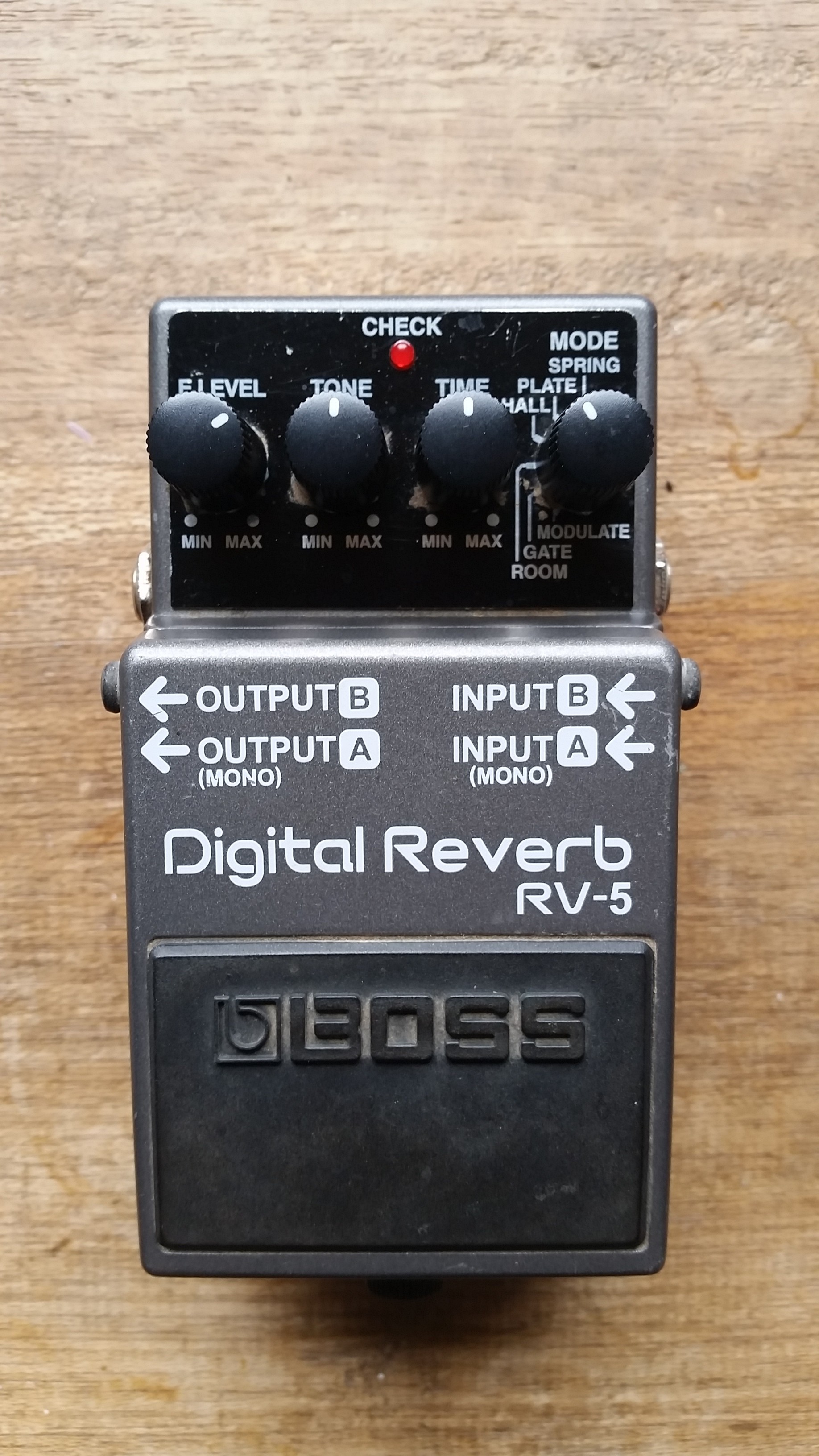 RV5 Digital Reverb Boss RV5 Digital Reverb Audiofanzine