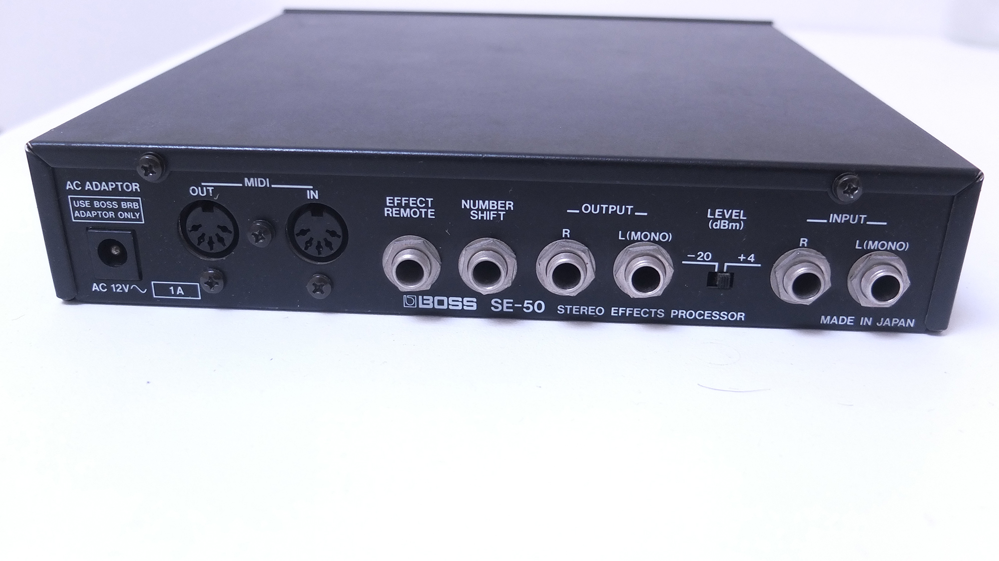 Boss SE50 Stereo Effects Processor Audiofanzine