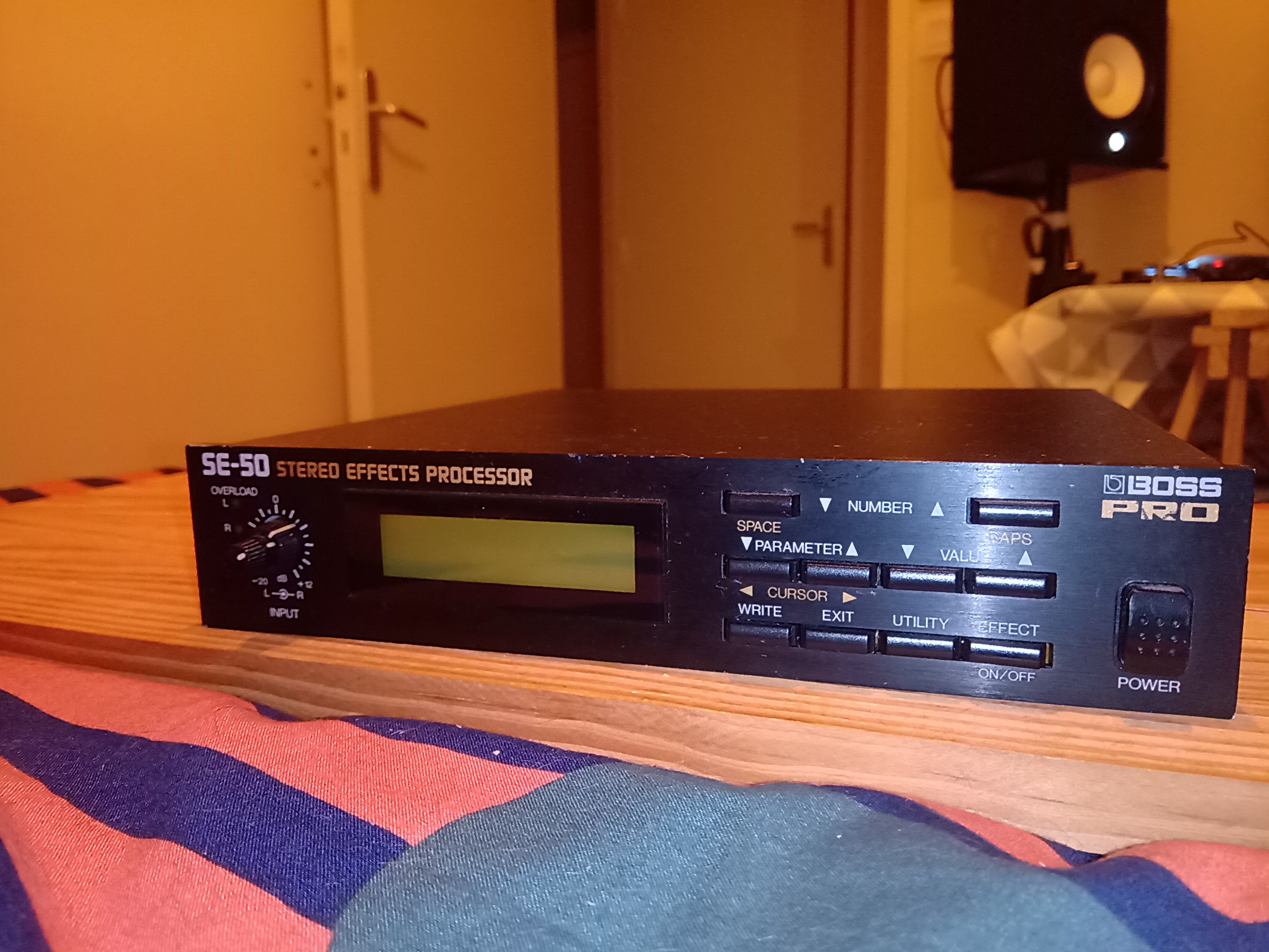 SE50 Stereo Effects Processor Boss Audiofanzine