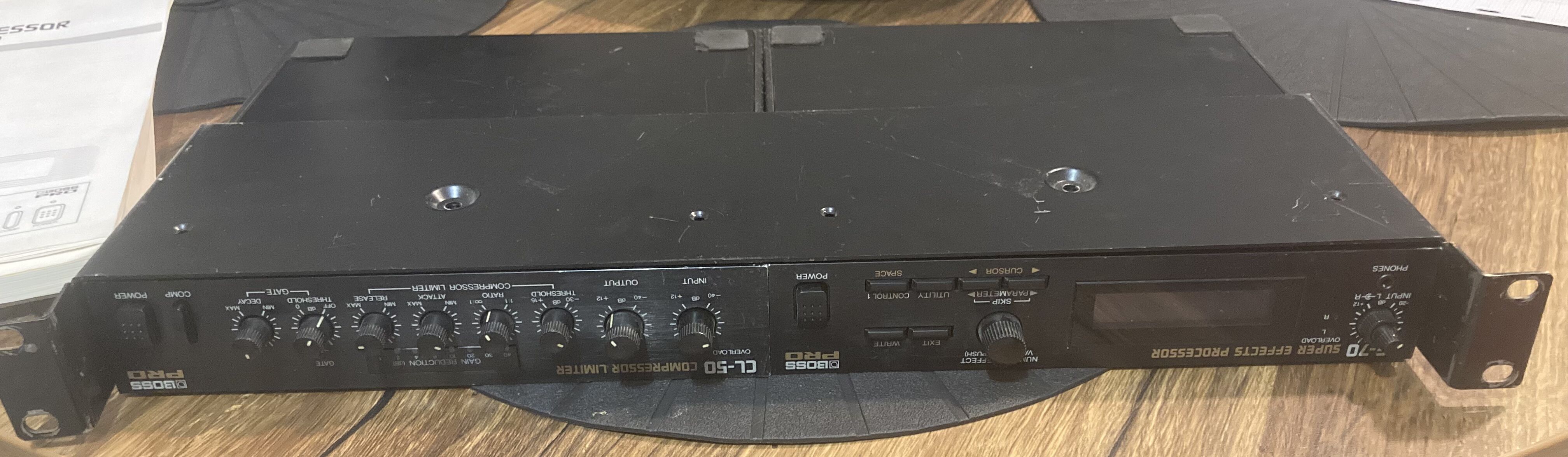 SE-70 Super Effects Processor Boss - Audiofanzine