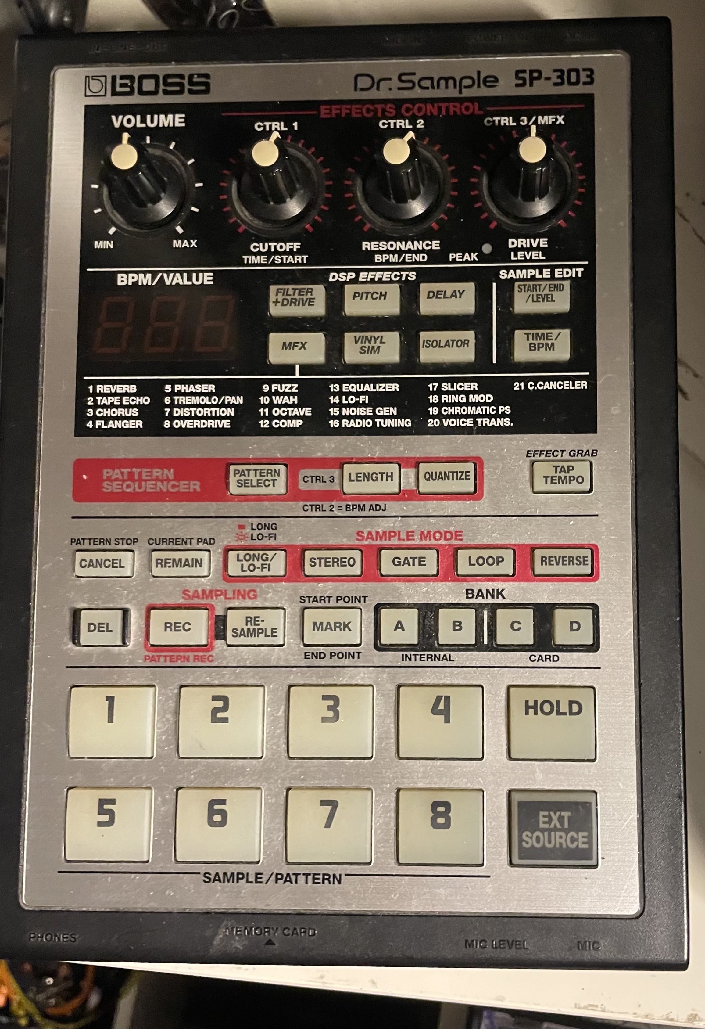 SP303 Dr. Sample Boss SP303 Dr. Sample Audiofanzine