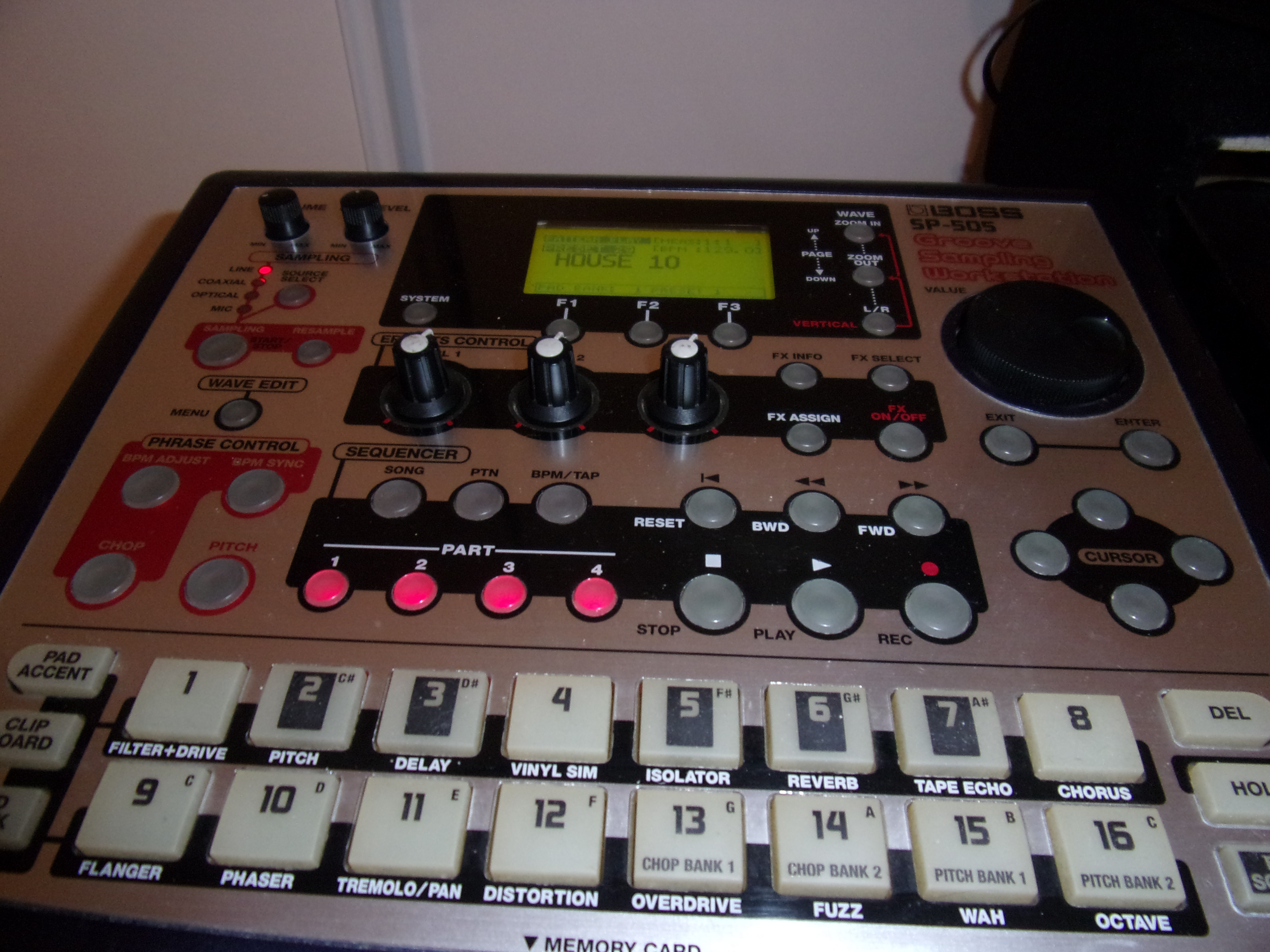 Photo Boss SP505 Groove Sampling Workstation Boss SP505 Groove