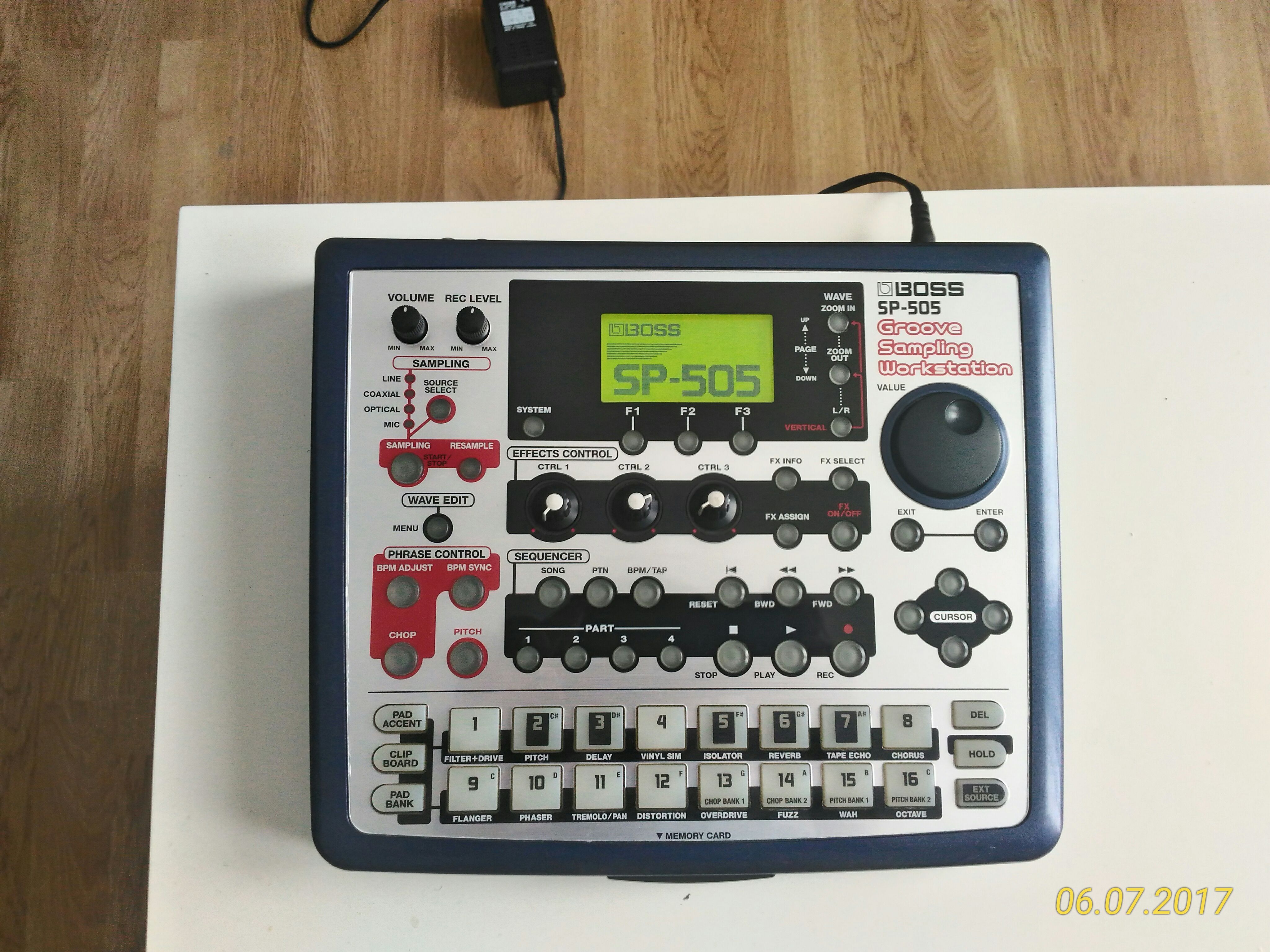 SP505 Groove Sampling Workstation Boss Audiofanzine