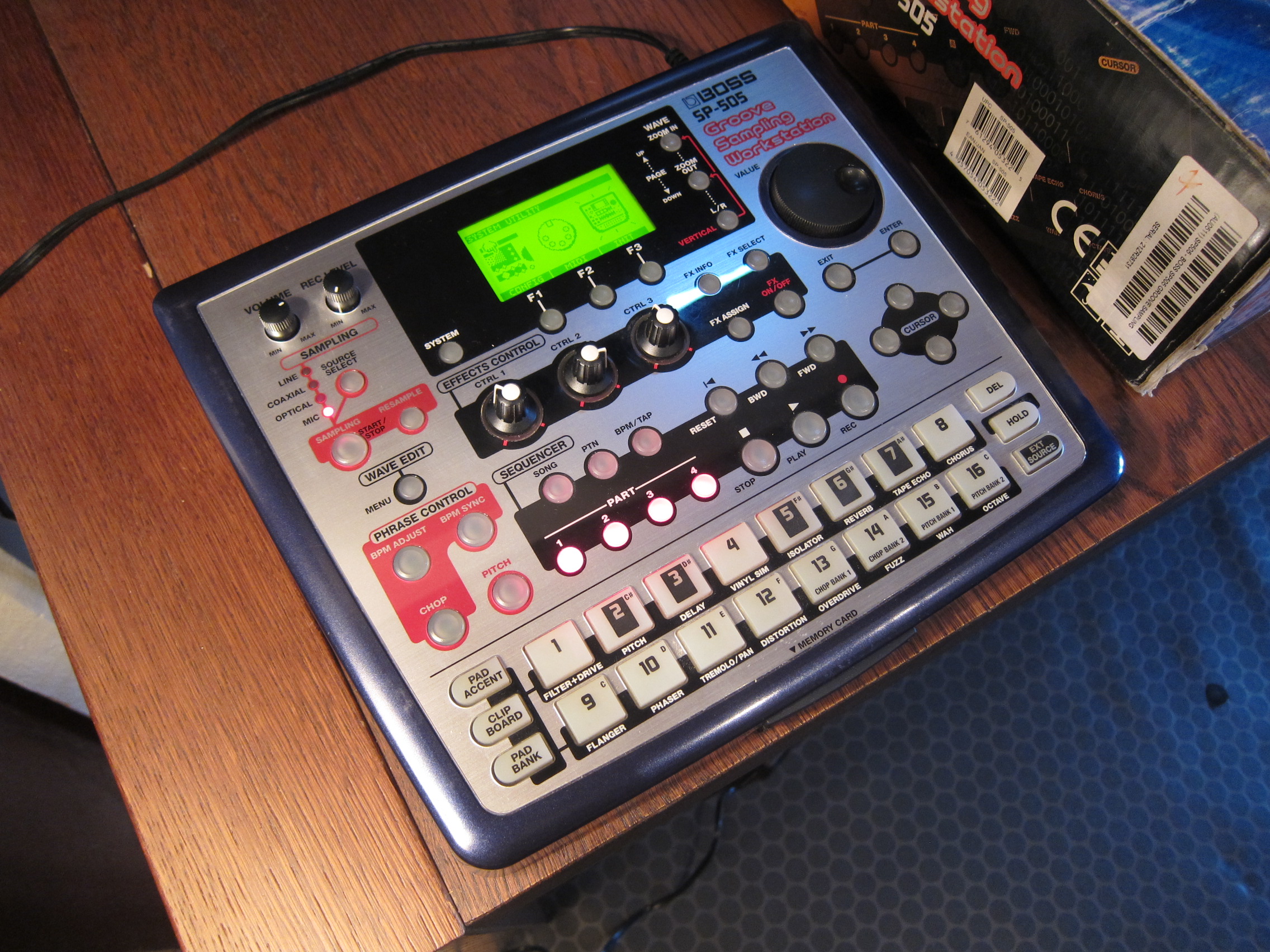 Photo Boss SP505 Groove Sampling Workstation Boss SP505 Groove