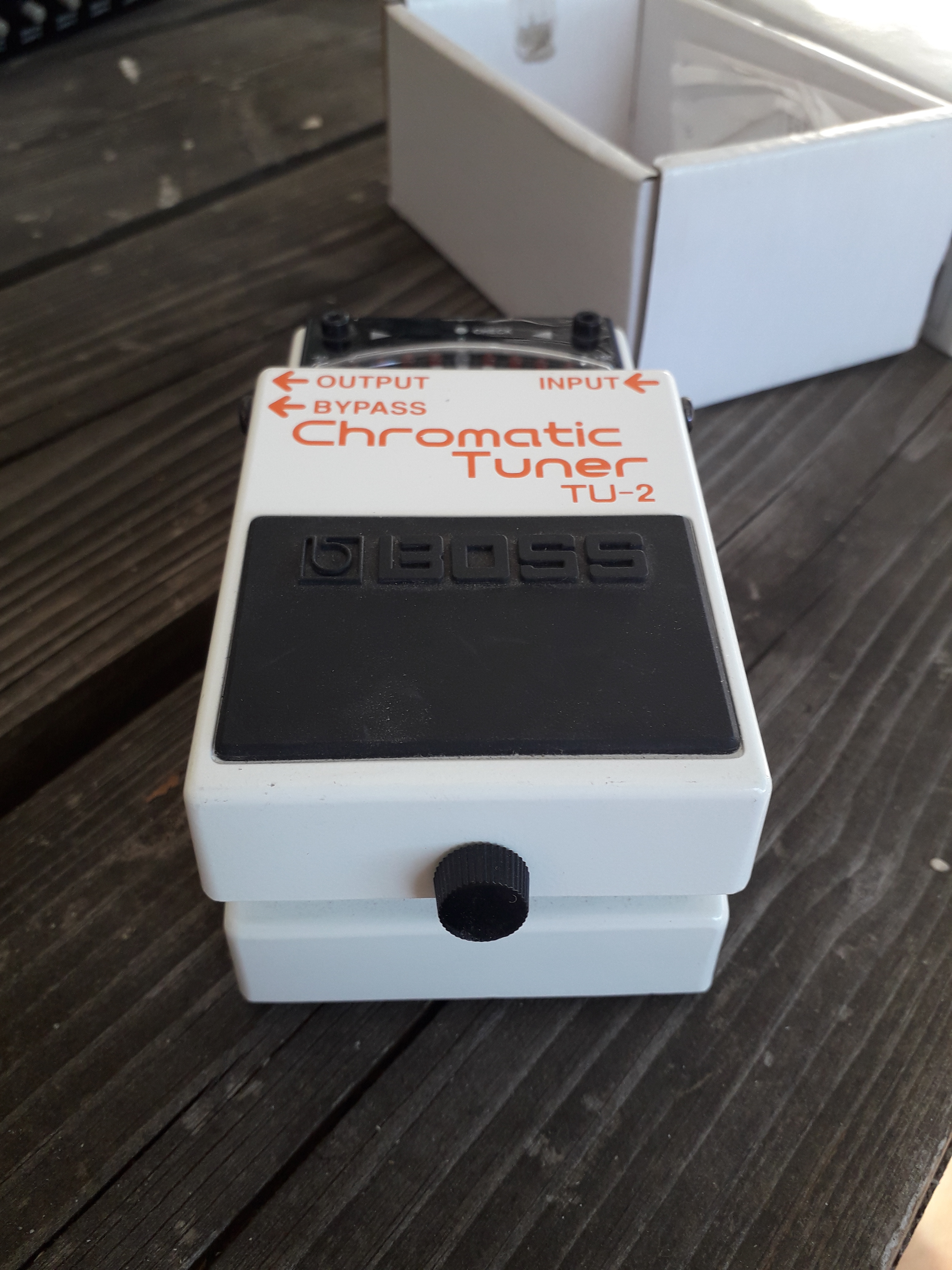 TU-2 CHROMATIC TUNER - Boss TU-2 Chromatic Tuner - Audiofanzine
