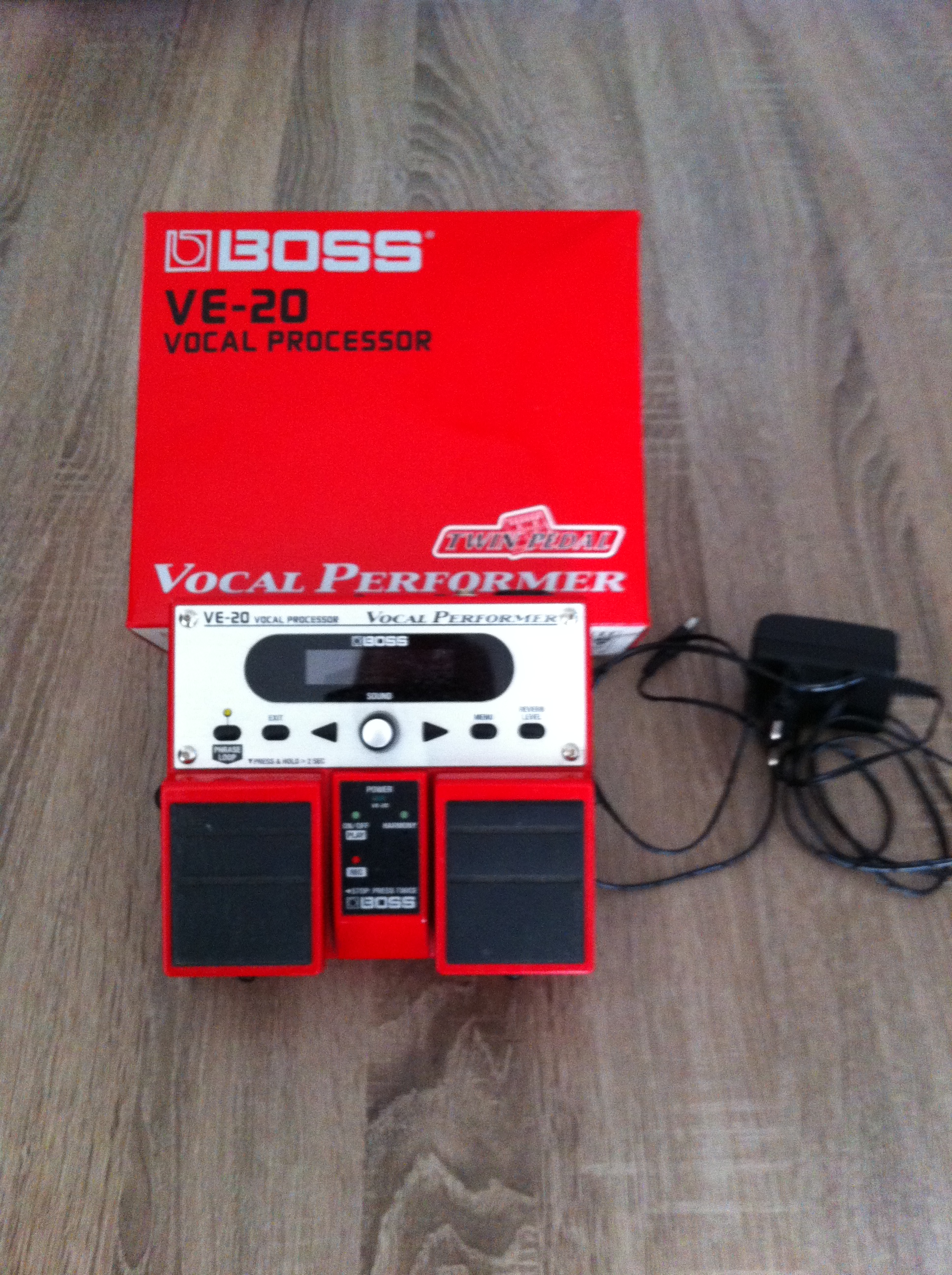 Photo Boss VE20 Vocal Performer Boss VE20 Vocal Performer (23833) (1680518) Audiofanzine