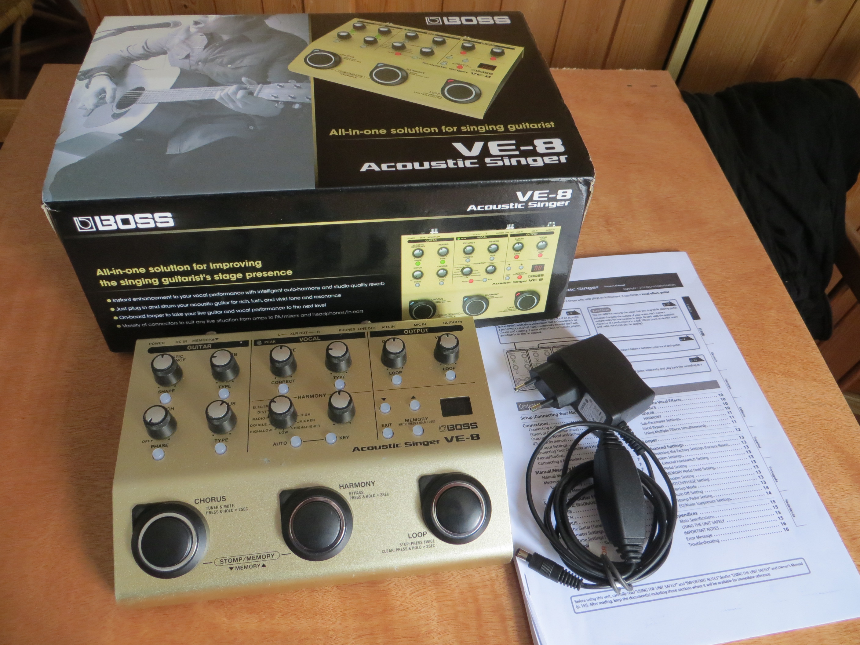 VE8 Acoustic Singer Boss VE8 Acoustic Singer Audiofanzine