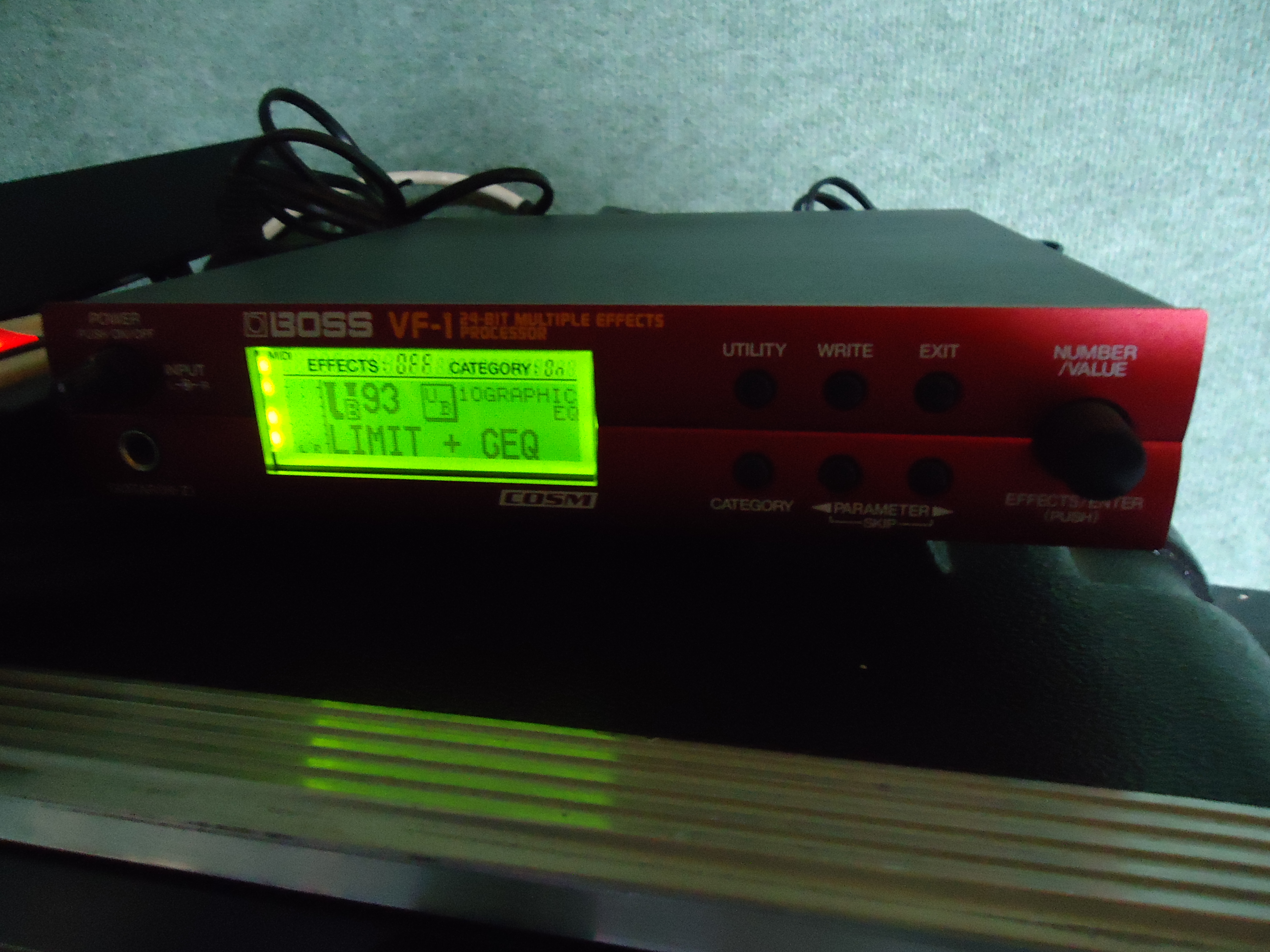VF1 Boss VF1 Audiofanzine