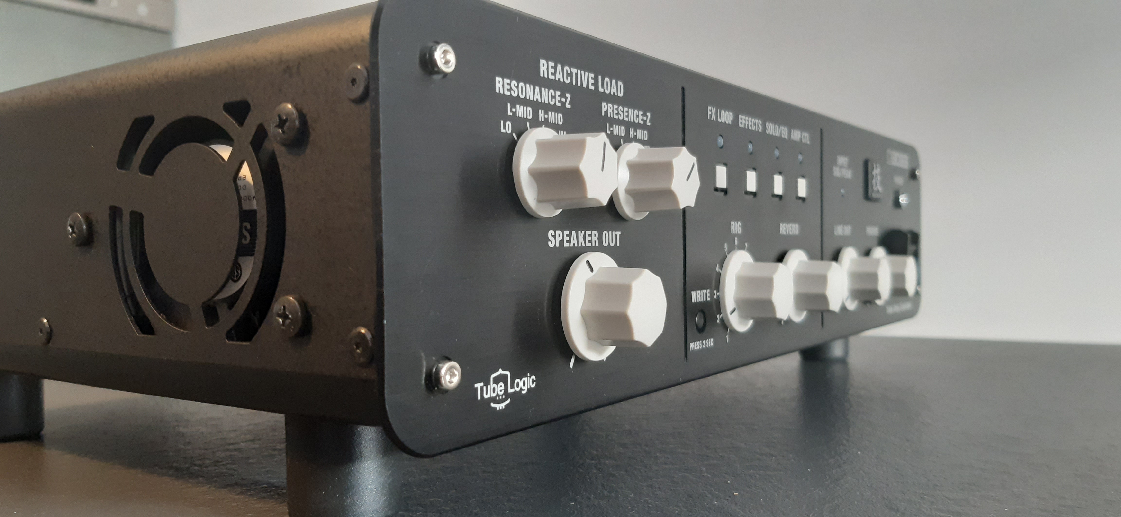 Waza Tube Amp Expander Boss Waza Tube Amp Expander Audiofanzine