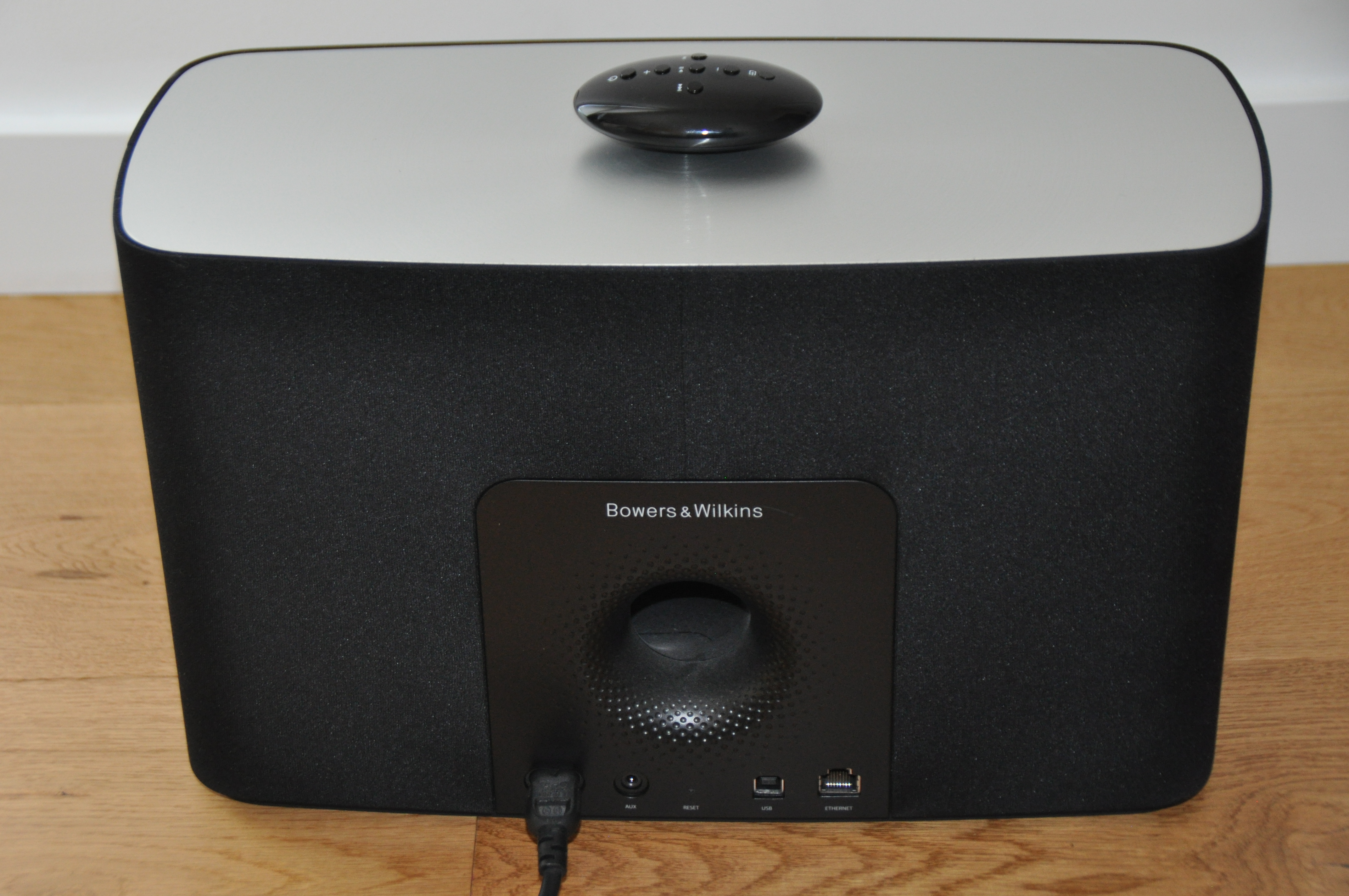 bowers & wilkins a7 price