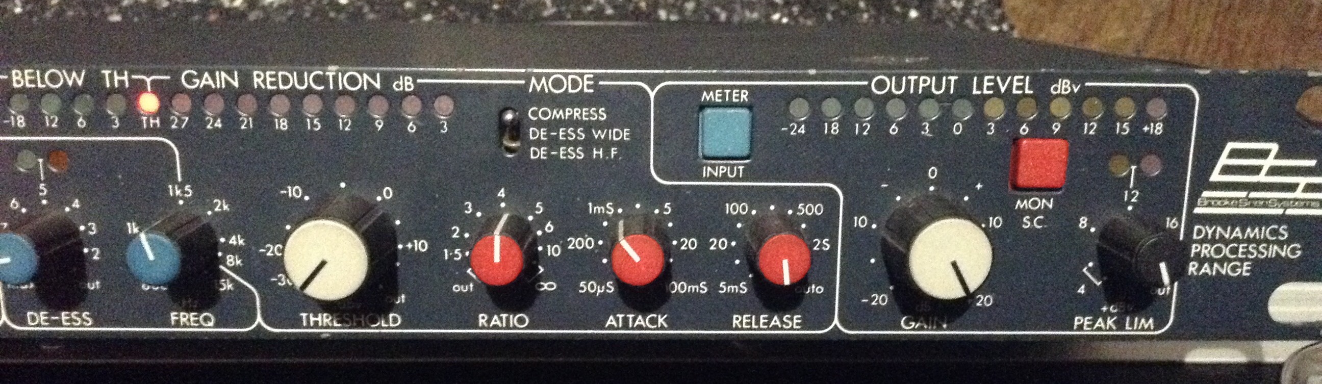 DPR402 BSS Audio DPR402 Audiofanzine