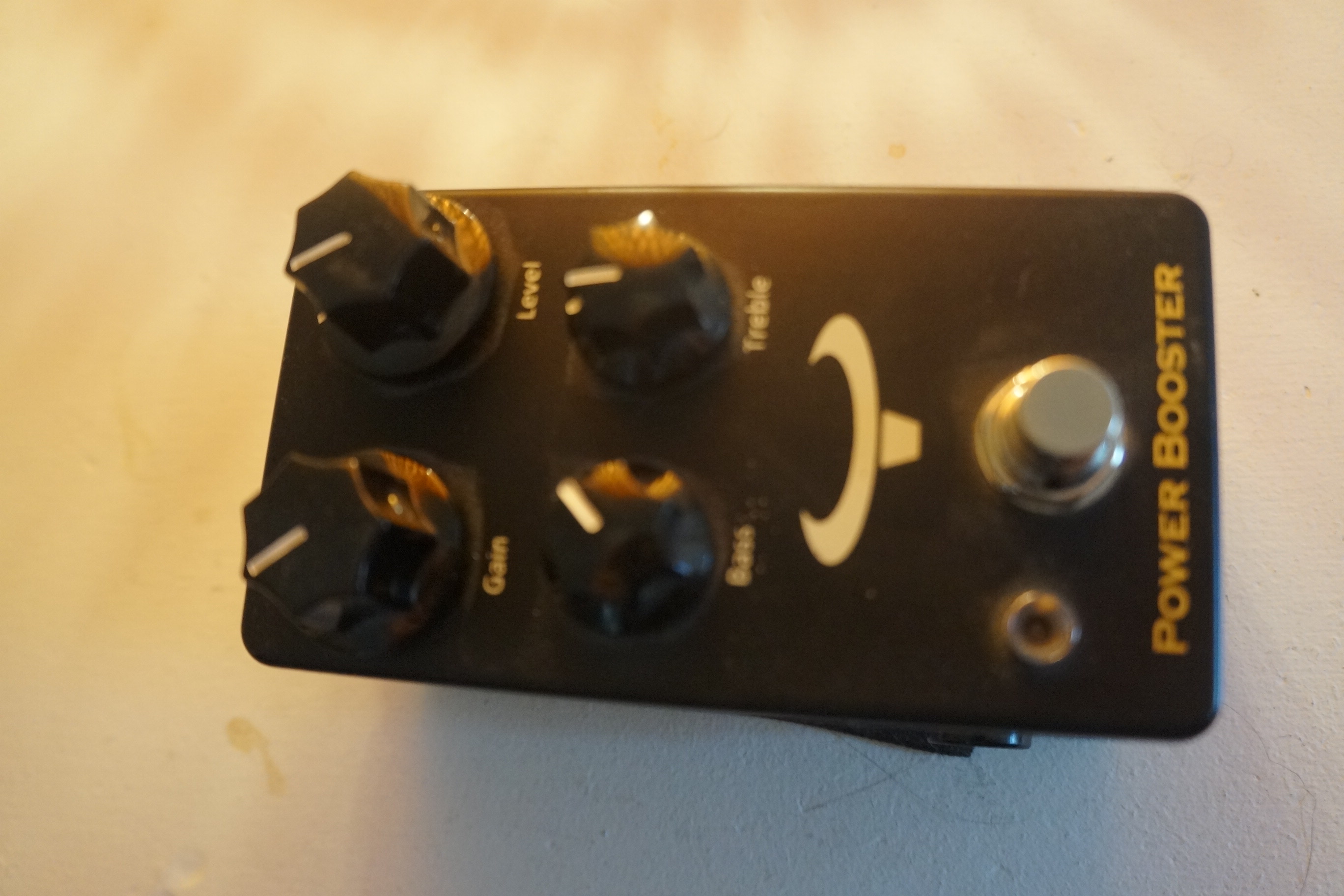 POWER BOOSTER Buffalo FX Power Booster Audiofanzine