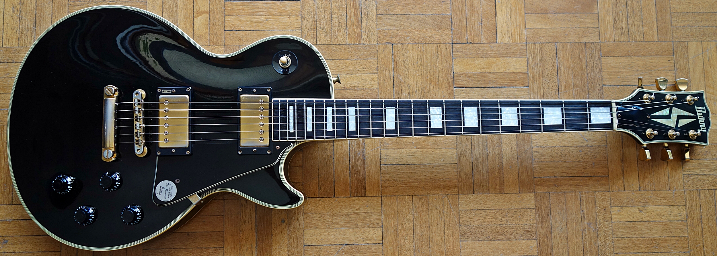 Burny Les Paul Custom image (1420062) Audiofanzine