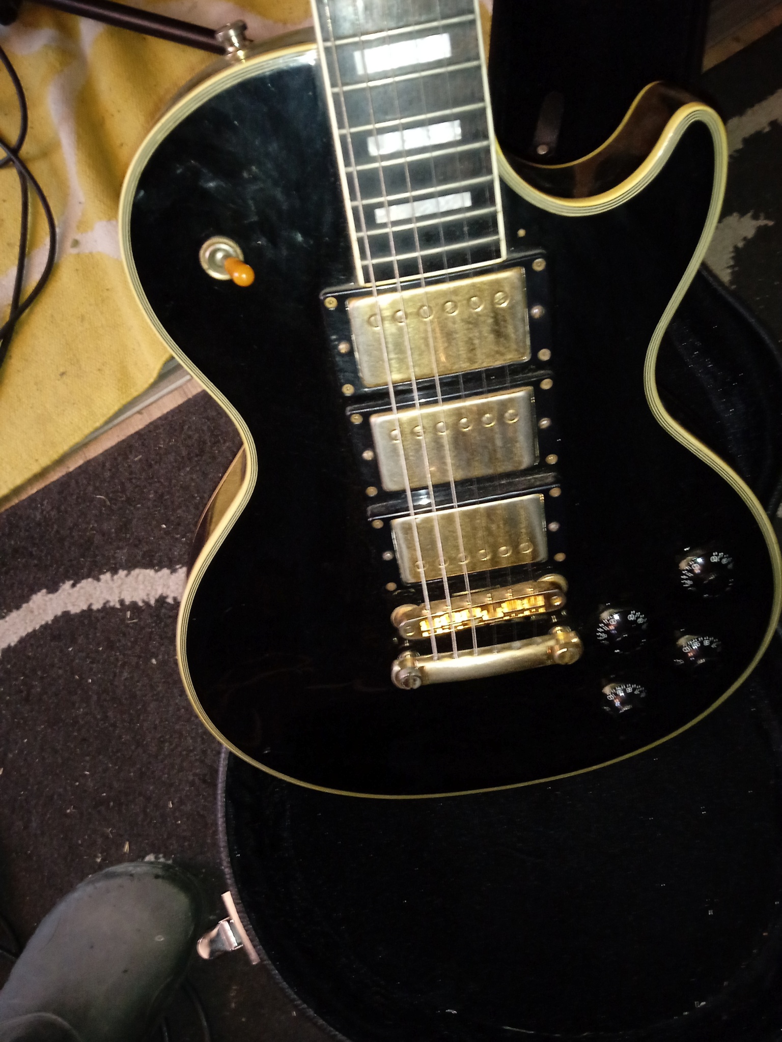 Les Paul Custom - Burny Les Paul Custom - Audiofanzine