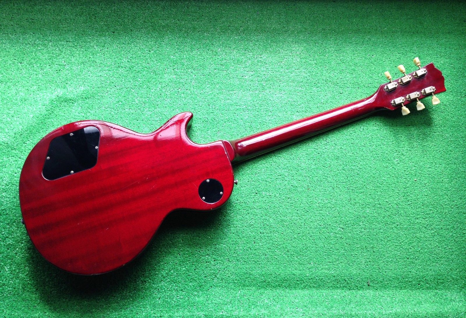 Burny Les Paul Standard image (#1598912) - Audiofanzine