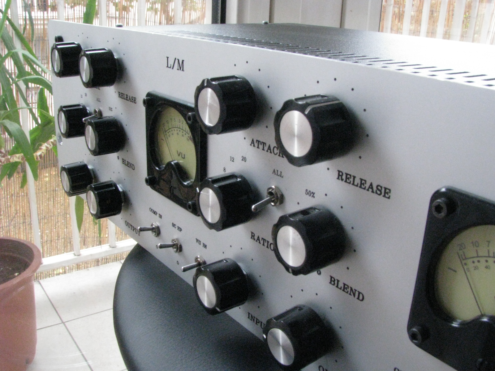 by Munson & Fletcher MS76 image (1892270) Audiofanzine