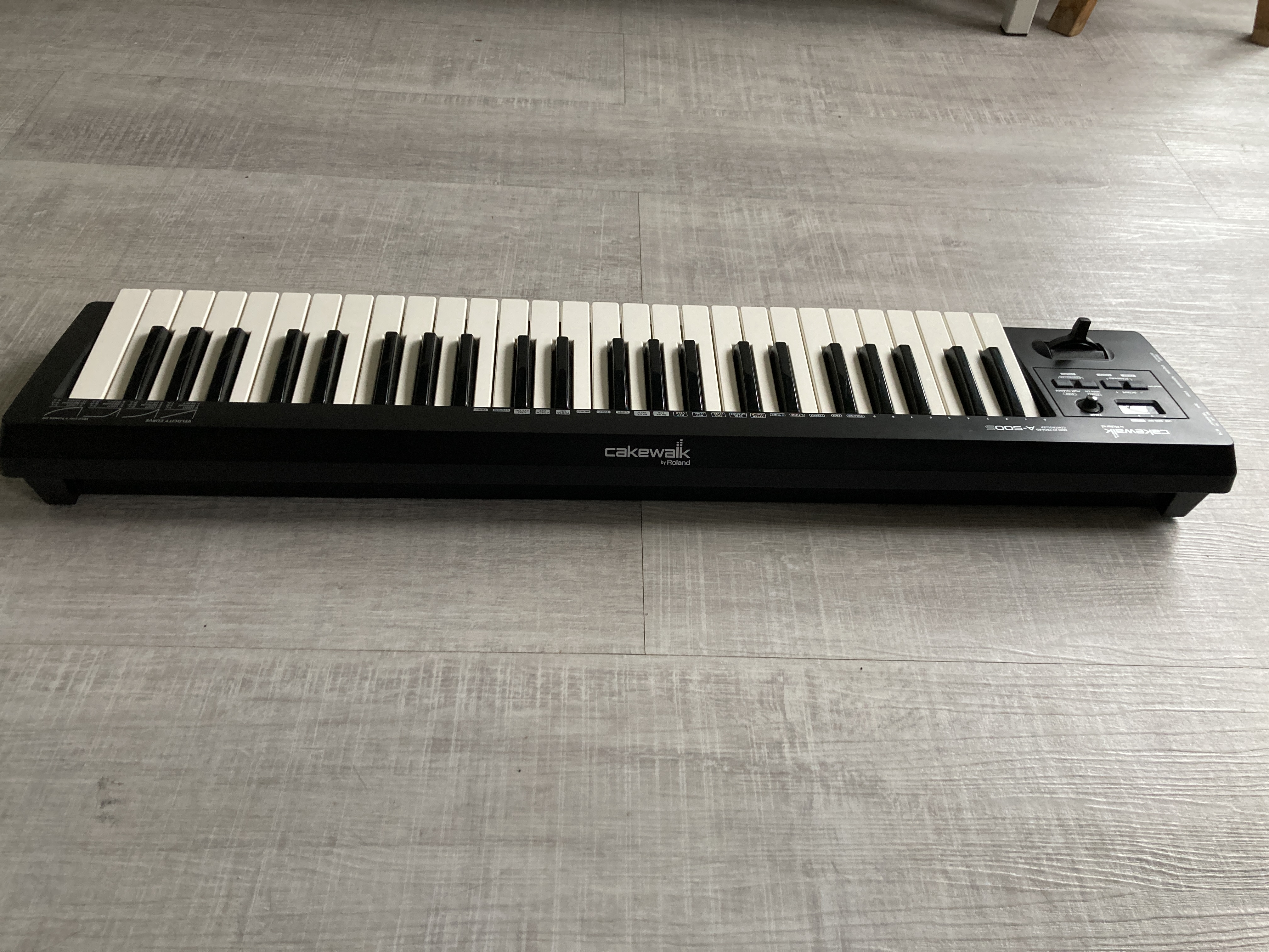 Roland A-500S MIDI Keyboard Controller-