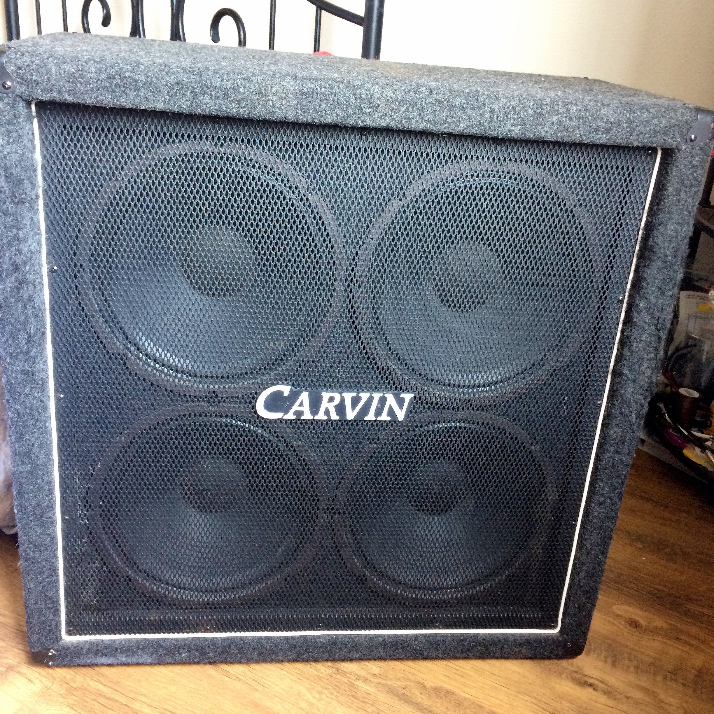 V412-B - Carvin V412-B - Audiofanzine