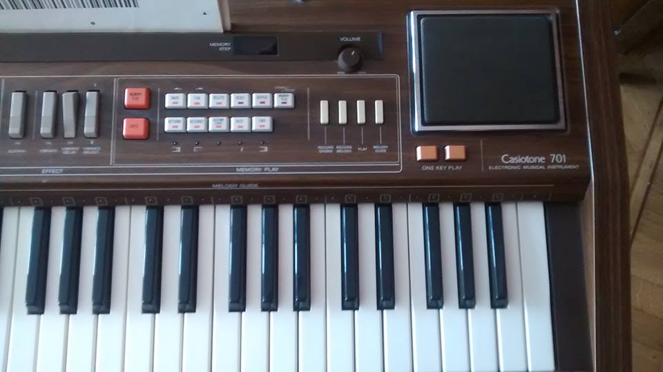 casio amw 701