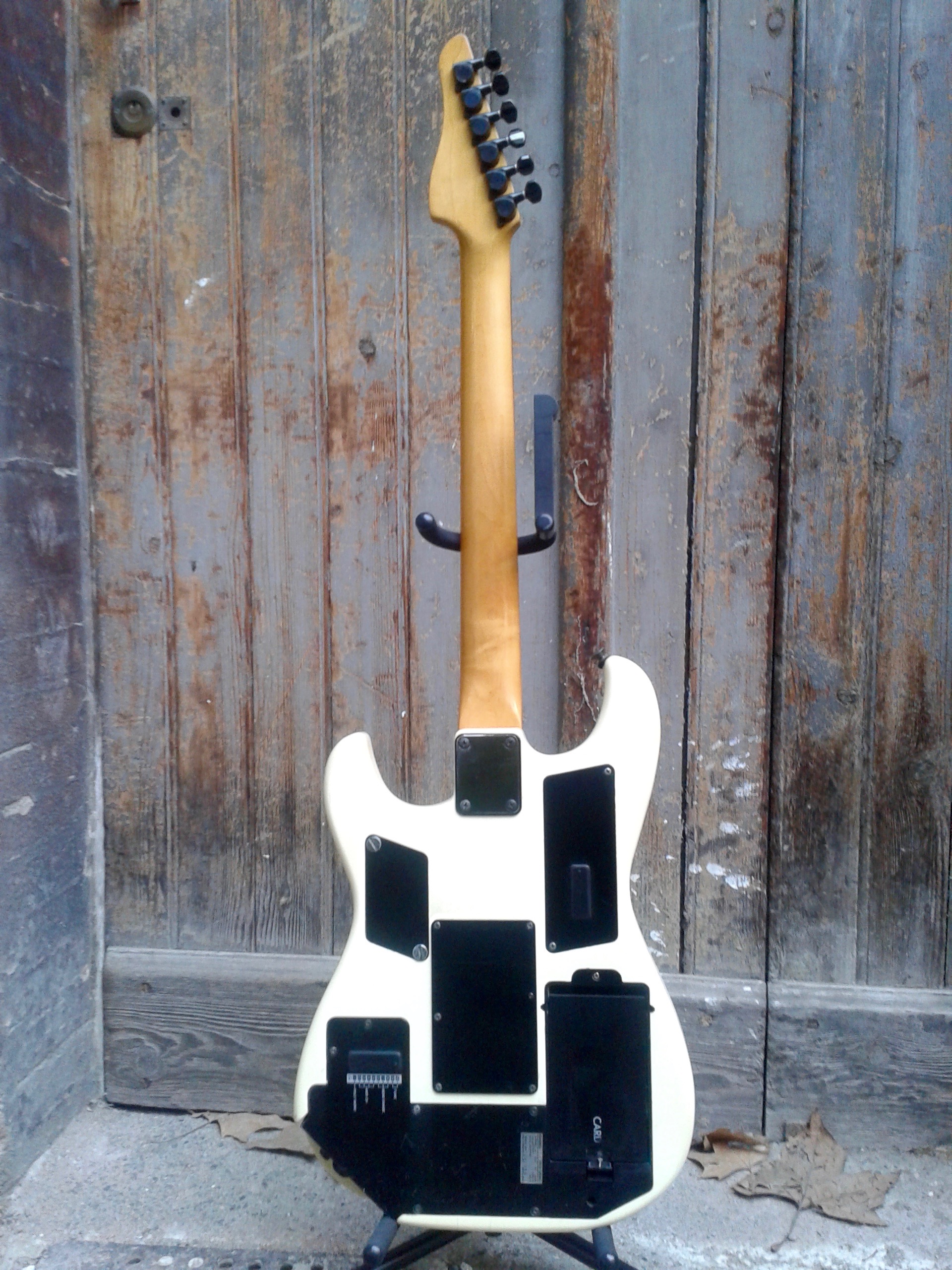 PG380 MIDI Guitar Casio PG380 MIDI Guitar Audiofanzine